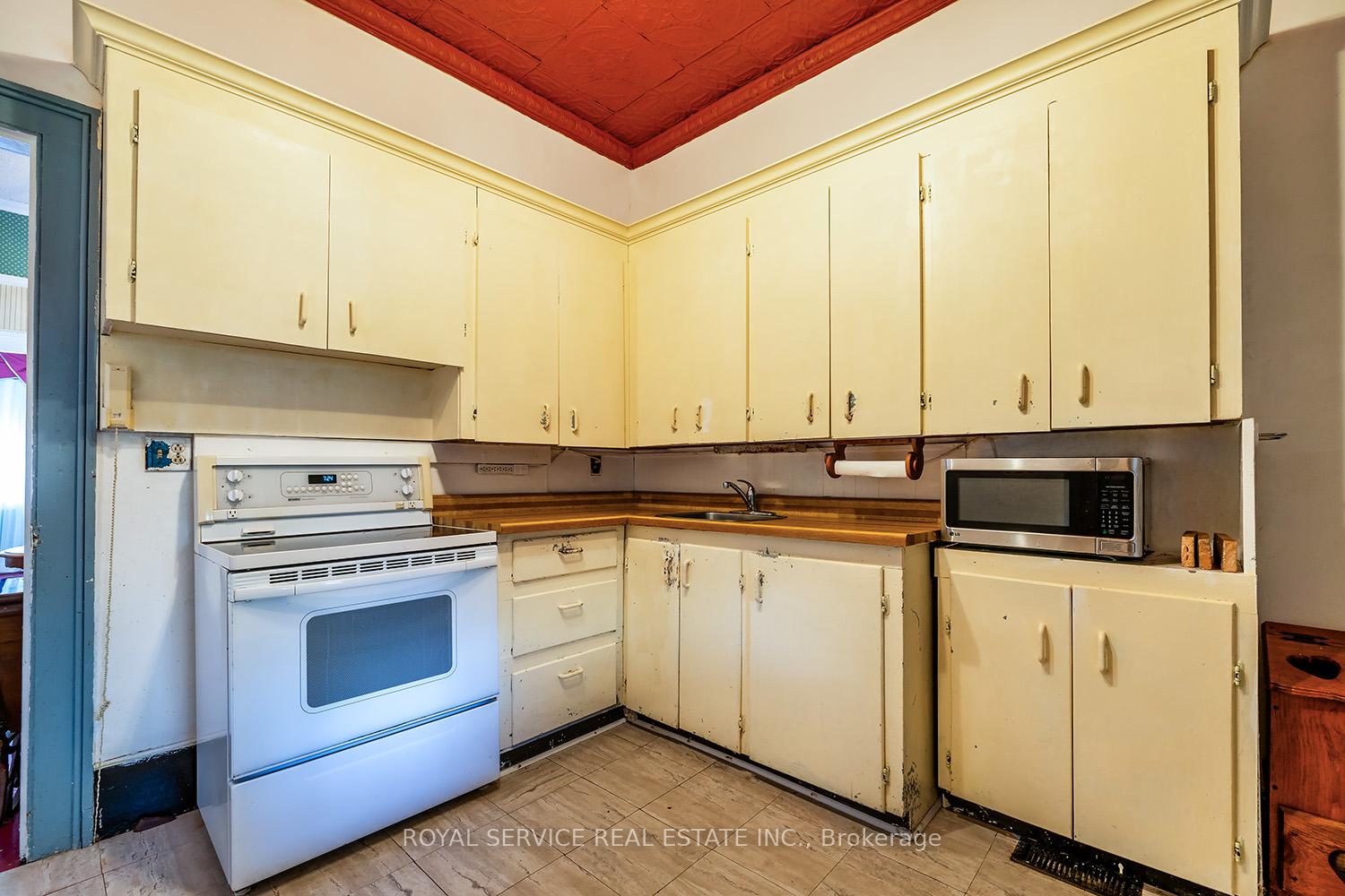 Photo 5 of 129 North Street, Clarington, Newcastle — HOMEH