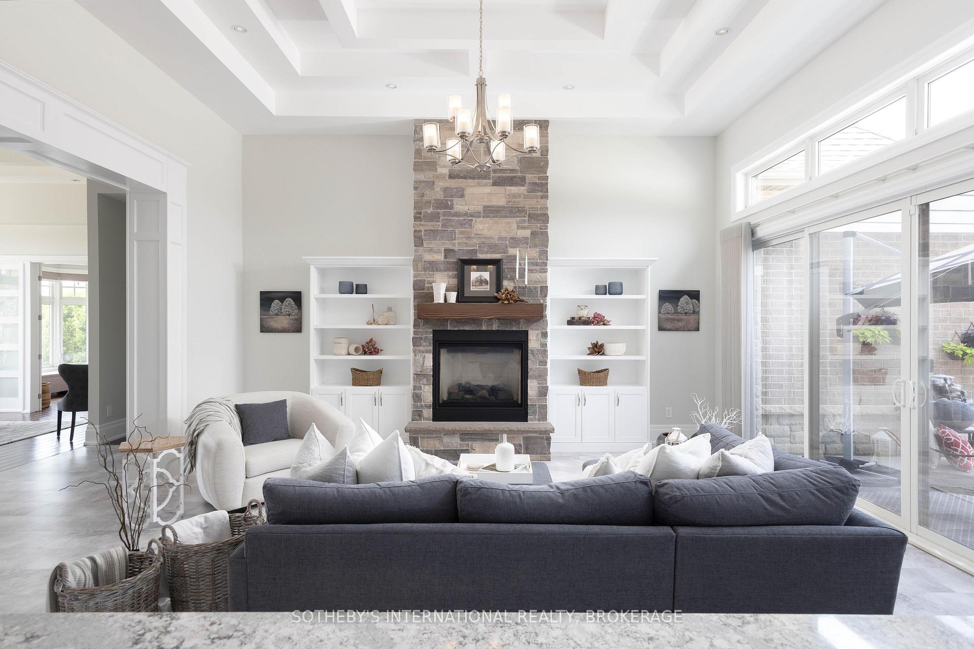Photo 4 of 51 Tews Lane, Hamilton, Dundas — HOMEH