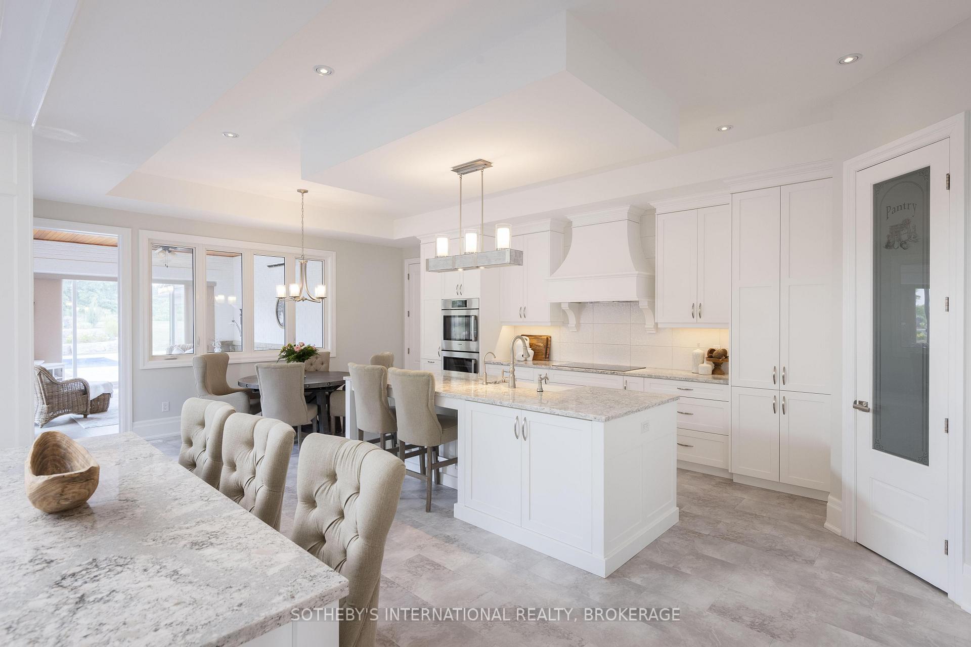 Photo 2 of 51 Tews Lane, Hamilton, Dundas — HOMEH