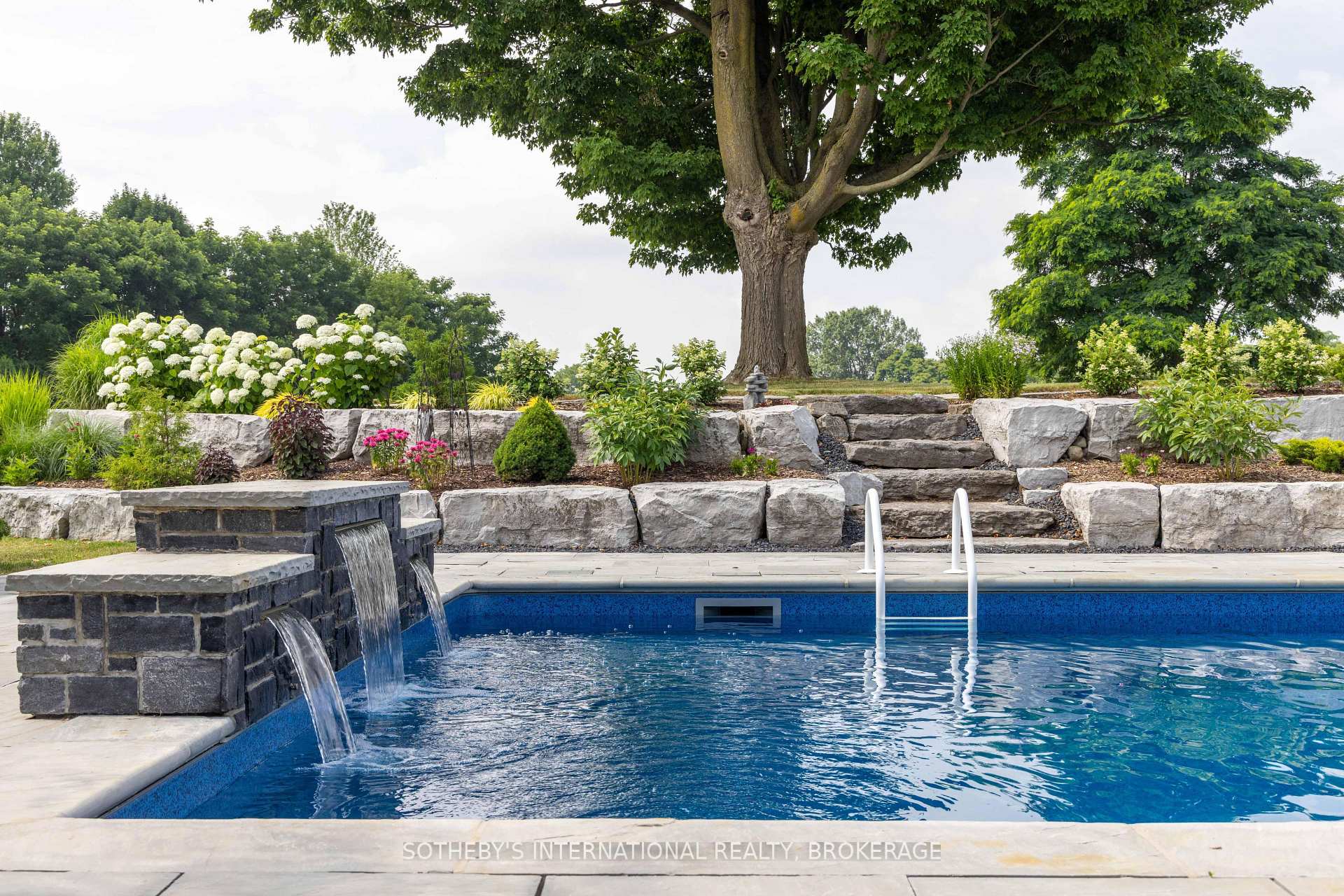 Photo 43 of 51 Tews Lane, Hamilton, Dundas — HOMEH