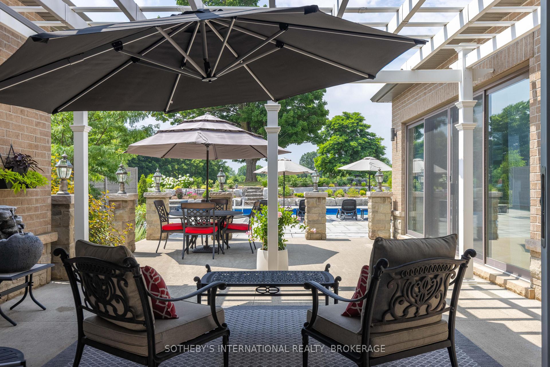 Photo 41 of 51 Tews Lane, Hamilton, Dundas — HOMEH