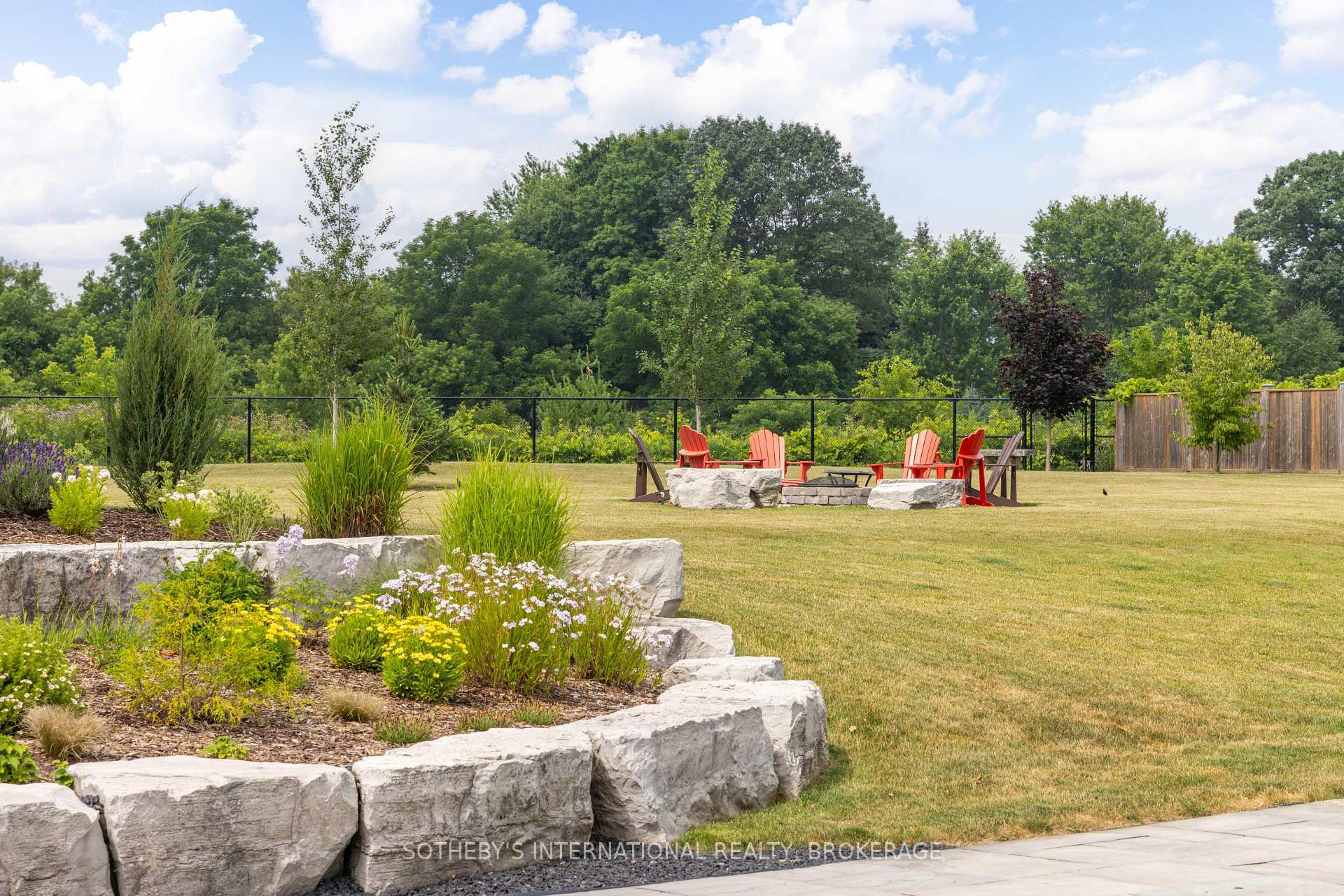 Photo 49 of 51 Tews Lane, Hamilton, Dundas — HOMEH