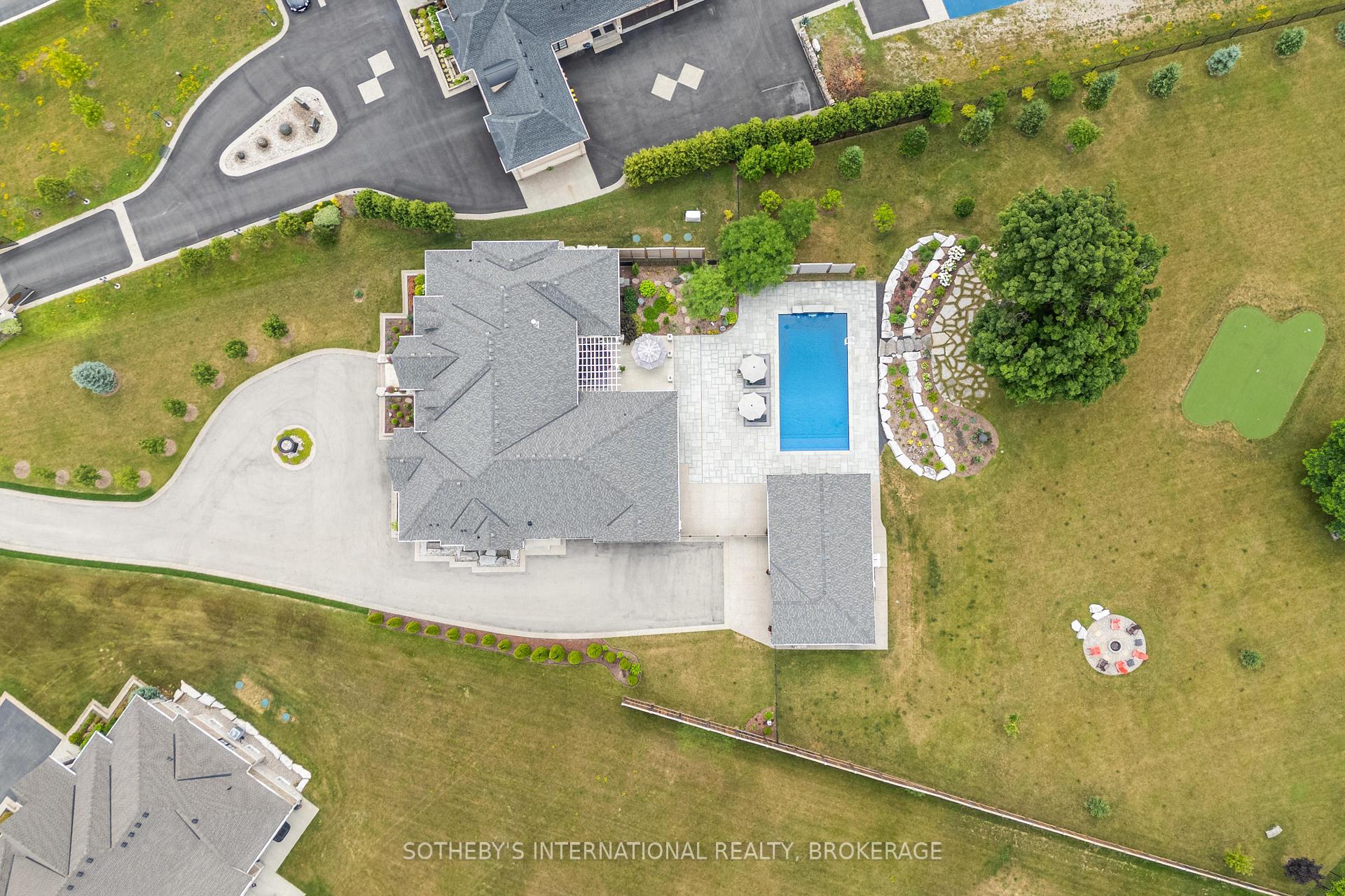 Photo 42 of 51 Tews Lane, Hamilton, Dundas — HOMEH