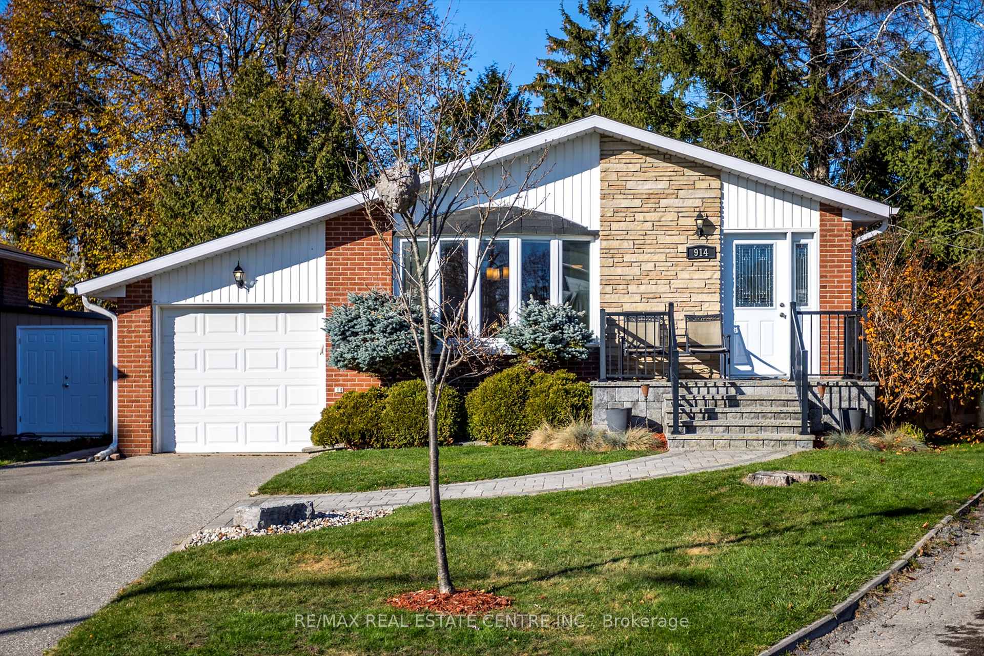 Photo 32 of 914 Ivy Court, Oshawa, Donevan — HOMEH