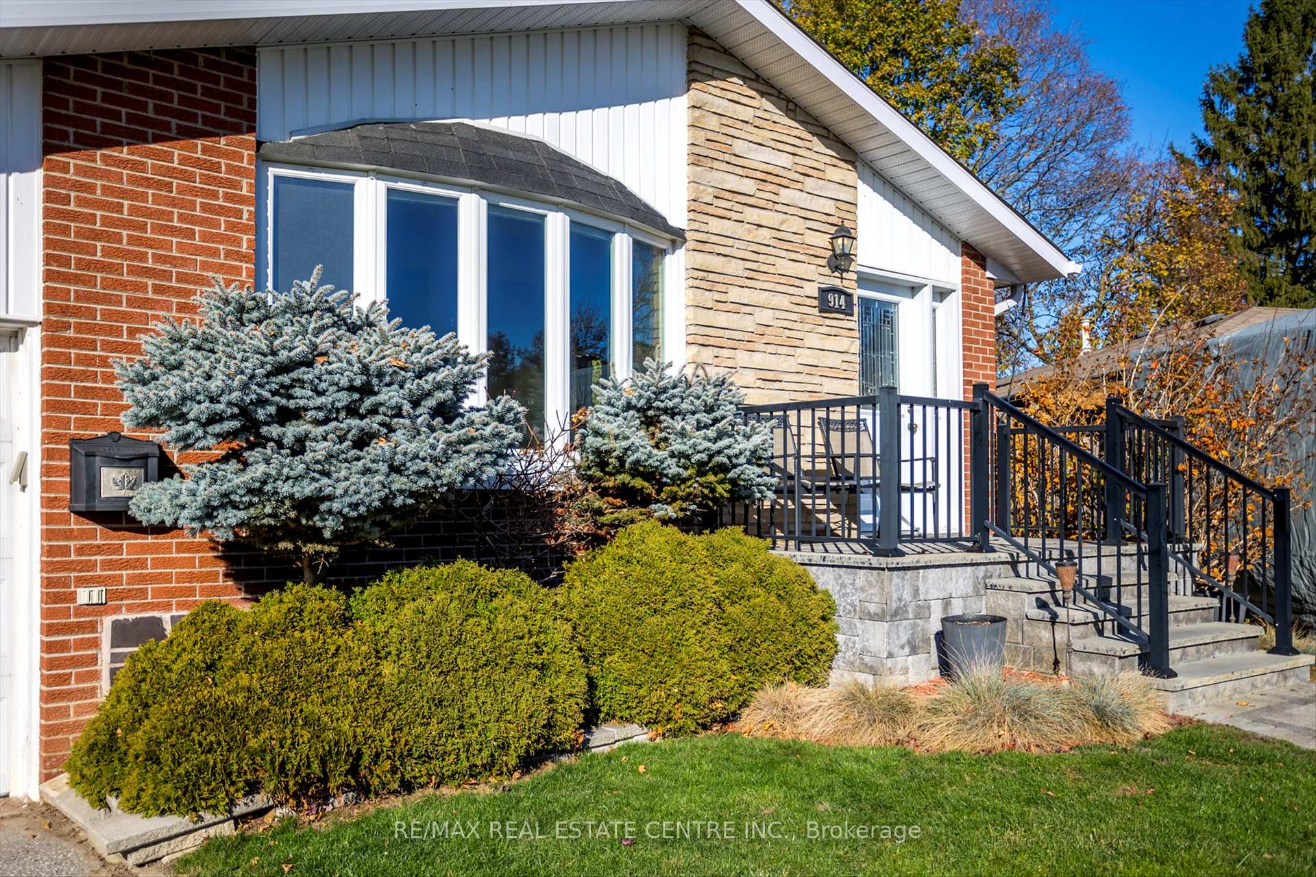 Photo 14 of 914 Ivy Court, Oshawa, Donevan — HOMEH