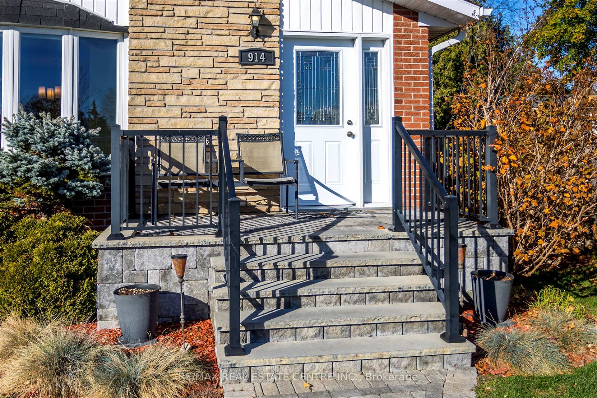 Photo 11 of 914 Ivy Court, Oshawa, Donevan — HOMEH
