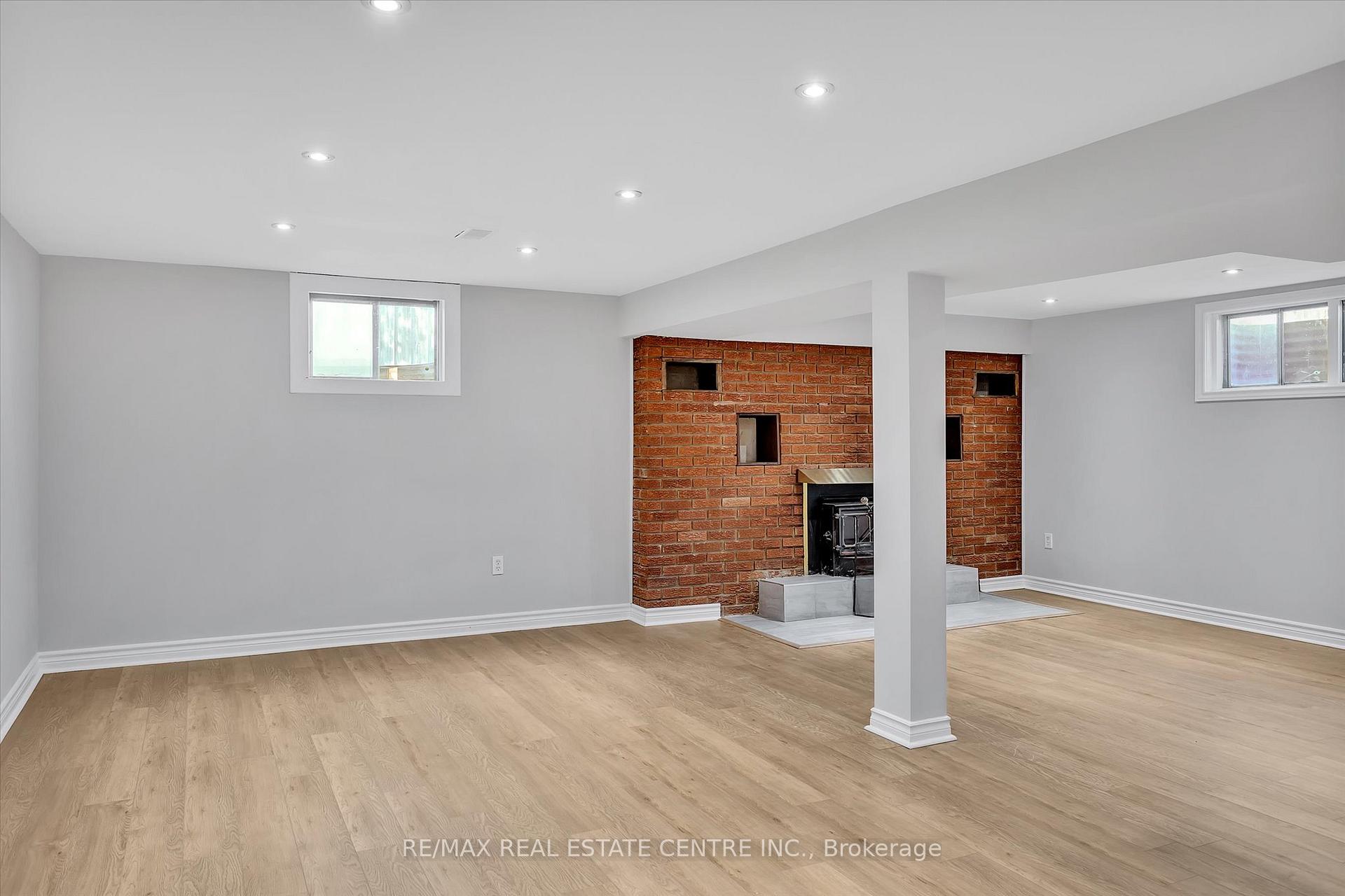 Photo 24 of 914 Ivy Court, Oshawa, Donevan — HOMEH