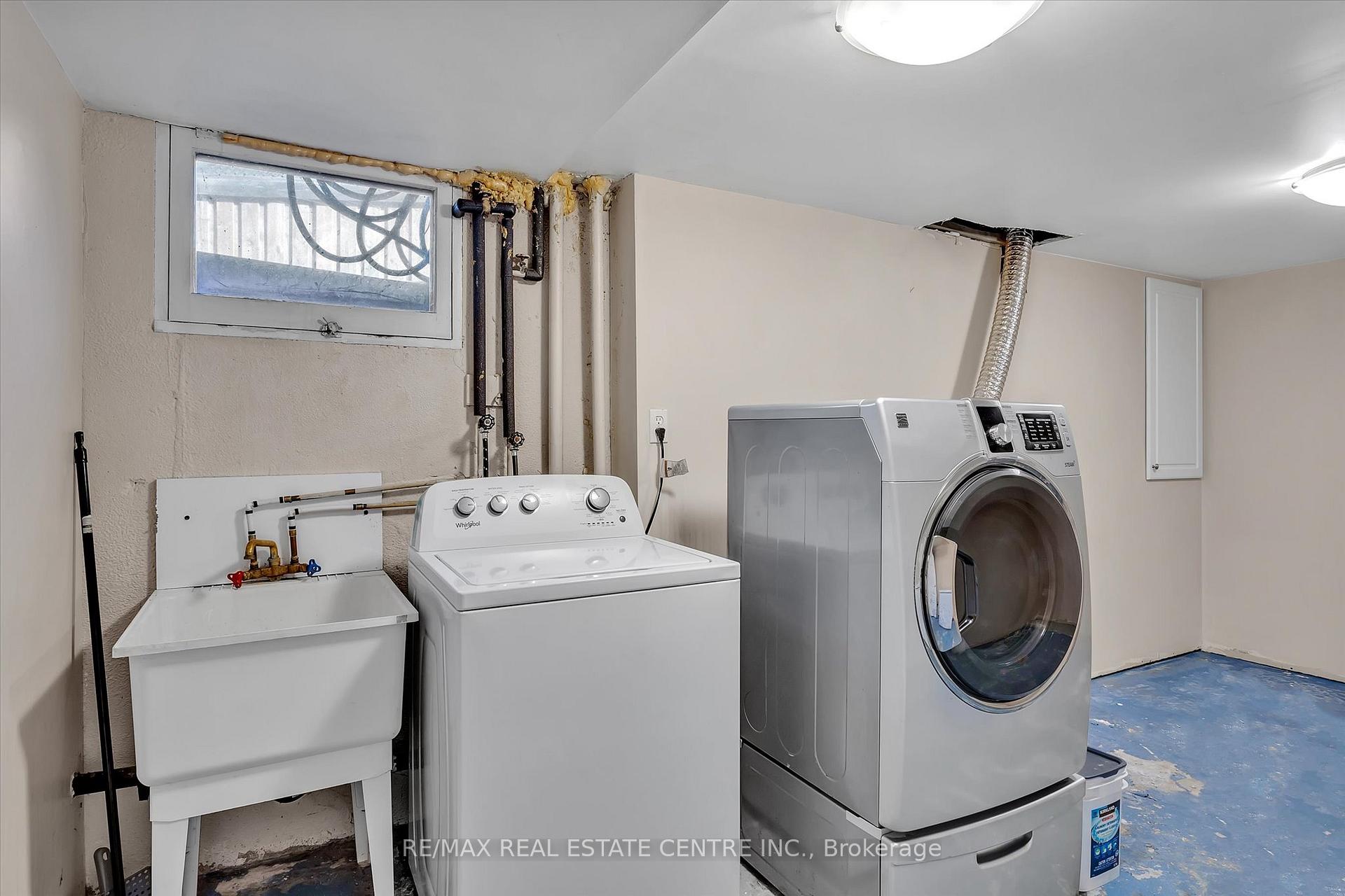 Photo 30 of 914 Ivy Court, Oshawa, Donevan — HOMEH