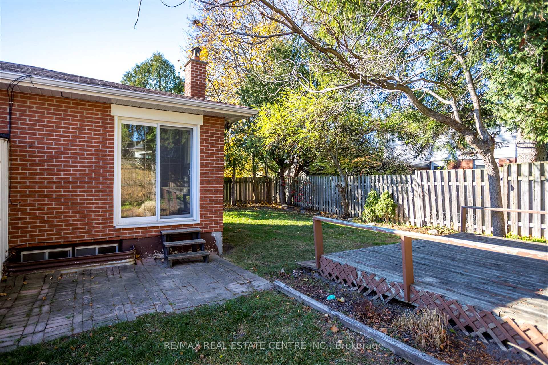 Photo 36 of 914 Ivy Court, Oshawa, Donevan — HOMEH