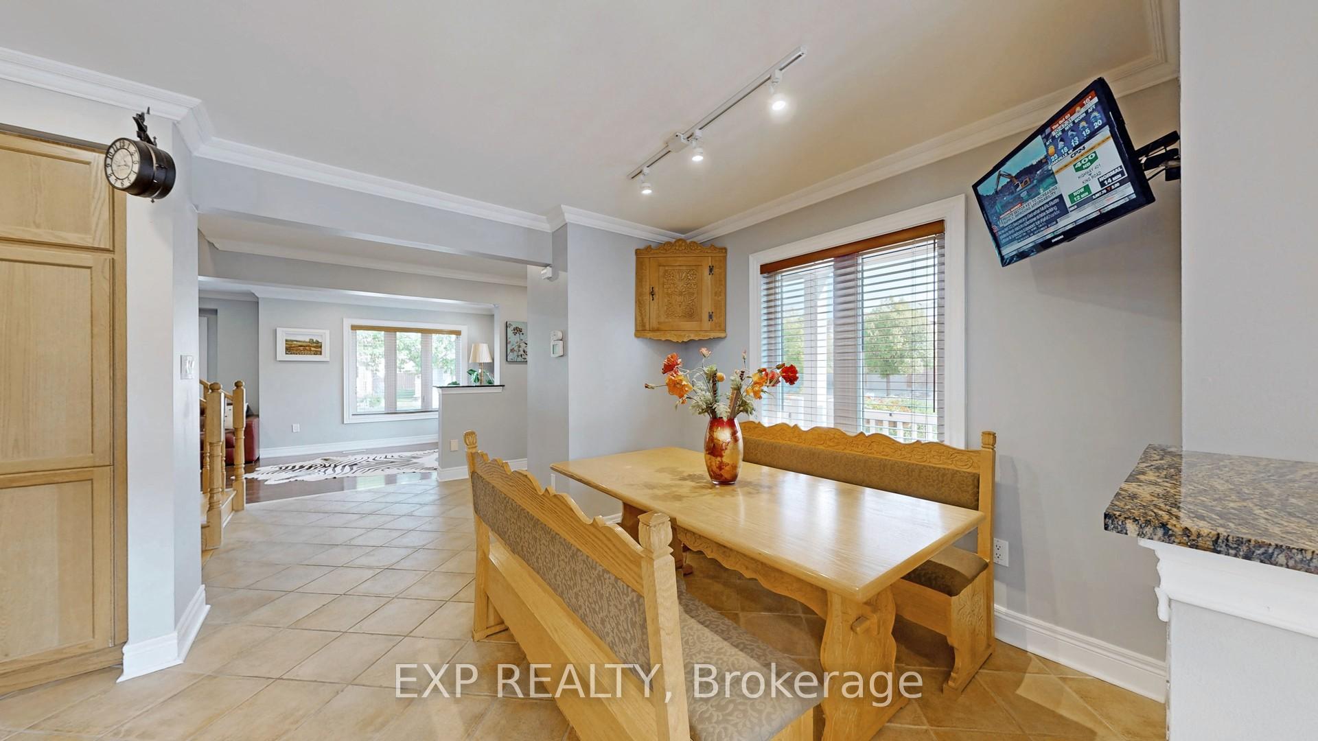 Photo 14 of 347 Via Carmine Avenue, Vaughan, Sonoma Heights — HOMEH