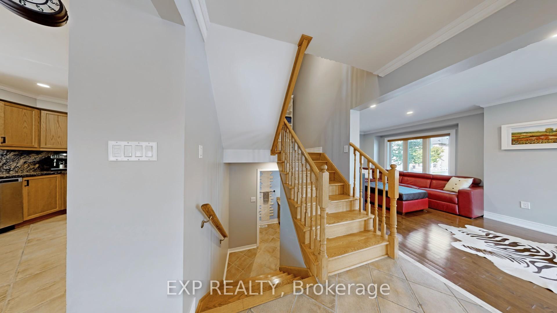 Photo 18 of 347 Via Carmine Avenue, Vaughan, Sonoma Heights — HOMEH