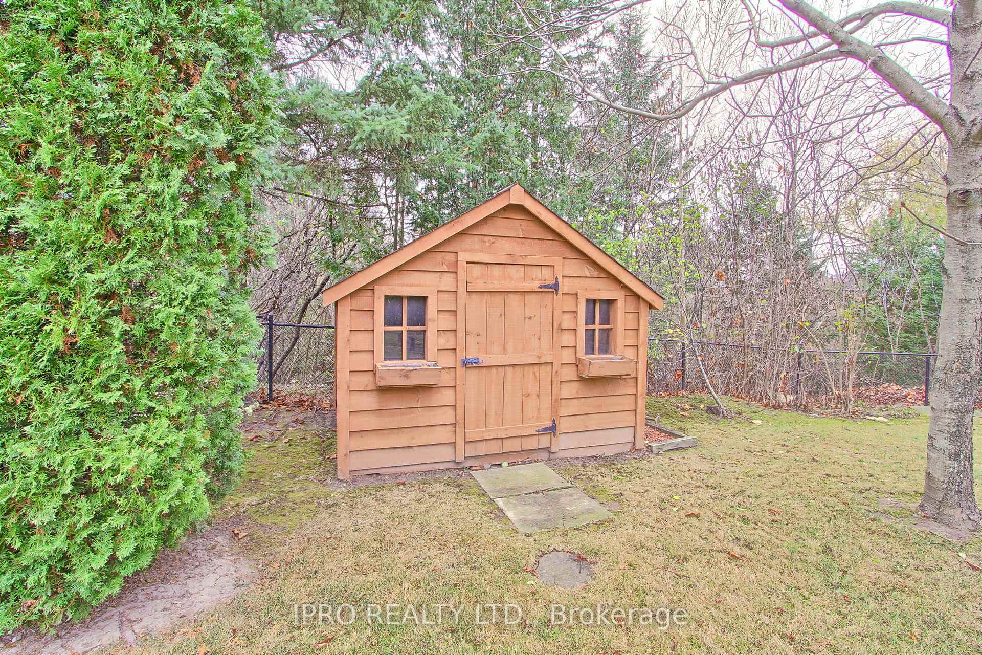 Photo 28 of 10 Delayne Drive, Aurora, Aurora Heights — HOMEH