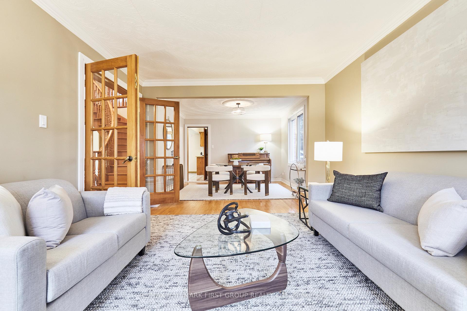 Photo 9 of 542 McLeod Crescent, Pickering, Rosebank — HOMEH