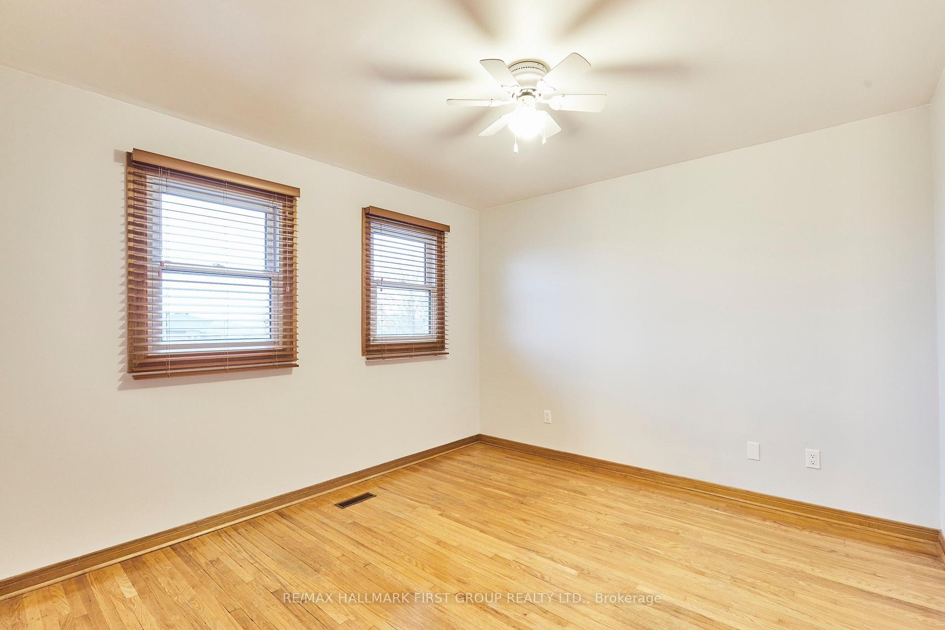 Photo 25 of 542 McLeod Crescent, Pickering, Rosebank — HOMEH