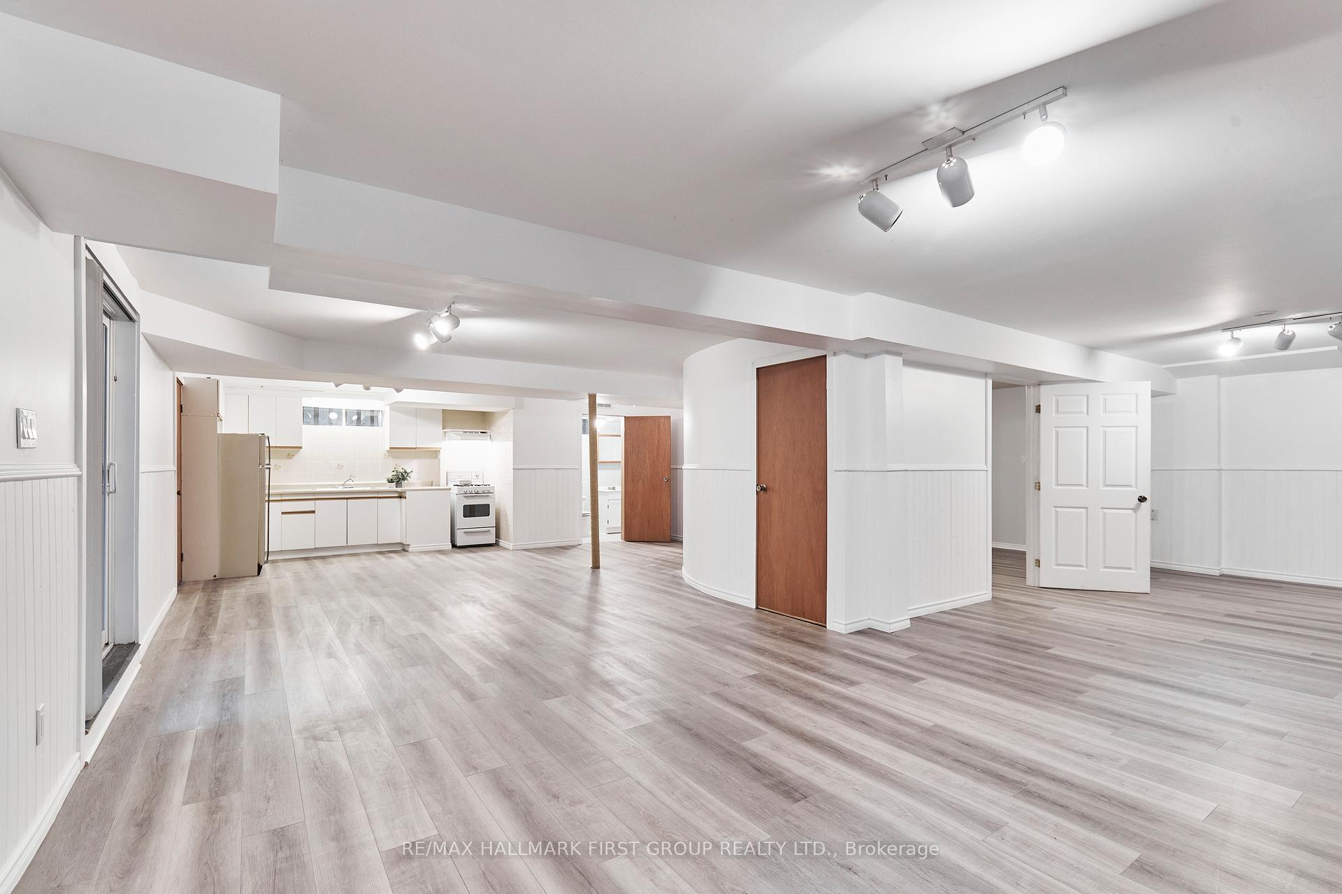 Photo 31 of 542 McLeod Crescent, Pickering, Rosebank — HOMEH