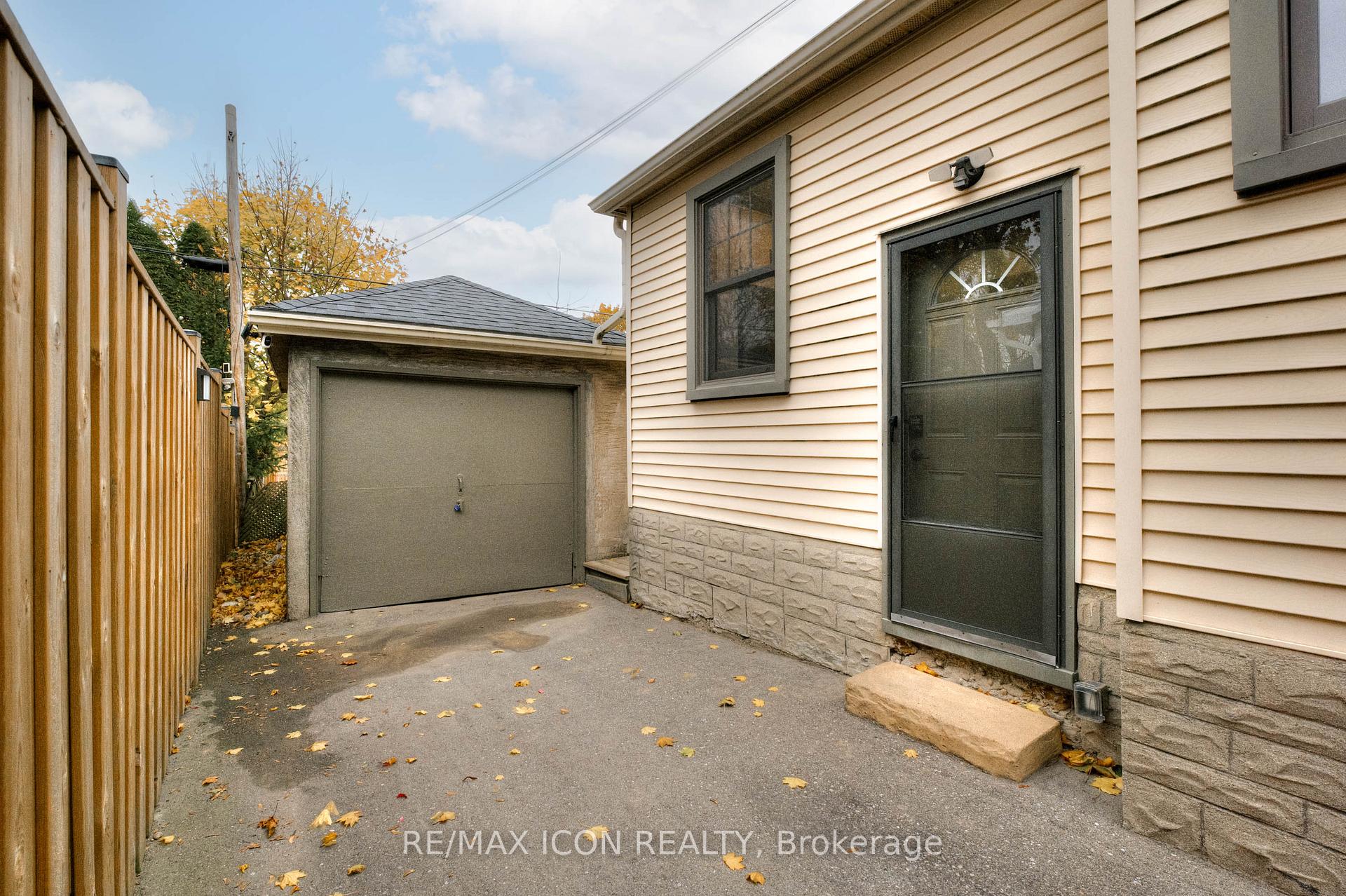 Photo 31 of 96 Spruce Street, Cambridge — HOMEH