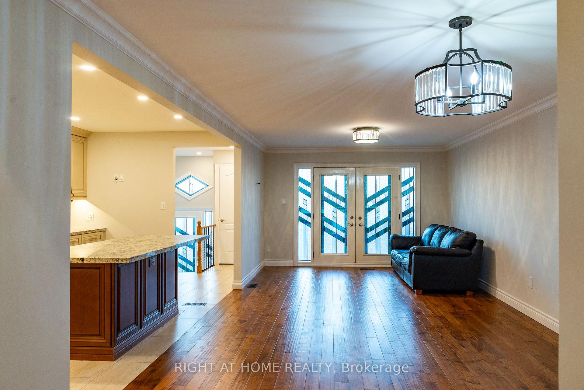 Photo 14 of 71 Agincourt Road, Vaughan, West Woodbridge — HOMEH