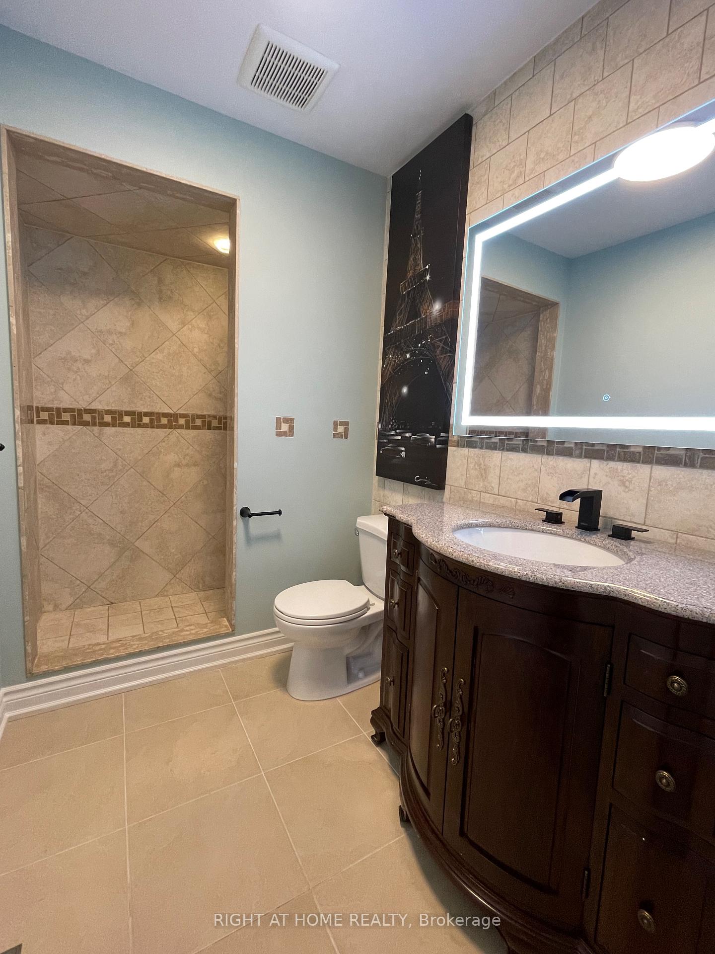 Photo 9 of 71 Agincourt Road, Vaughan, West Woodbridge — HOMEH