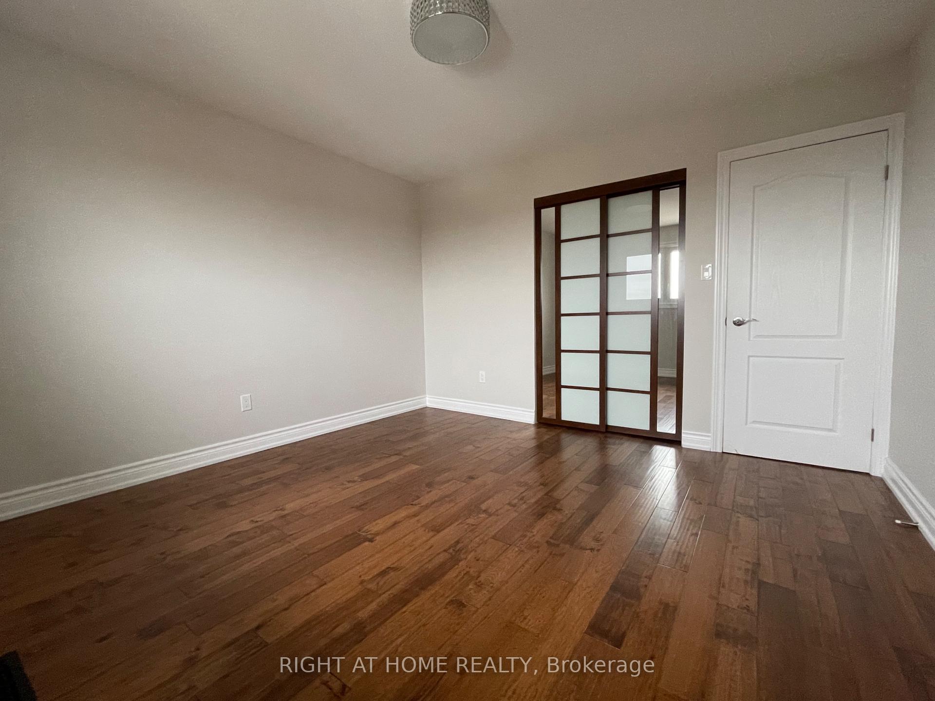 Photo 13 of 71 Agincourt Road, Vaughan, West Woodbridge — HOMEH