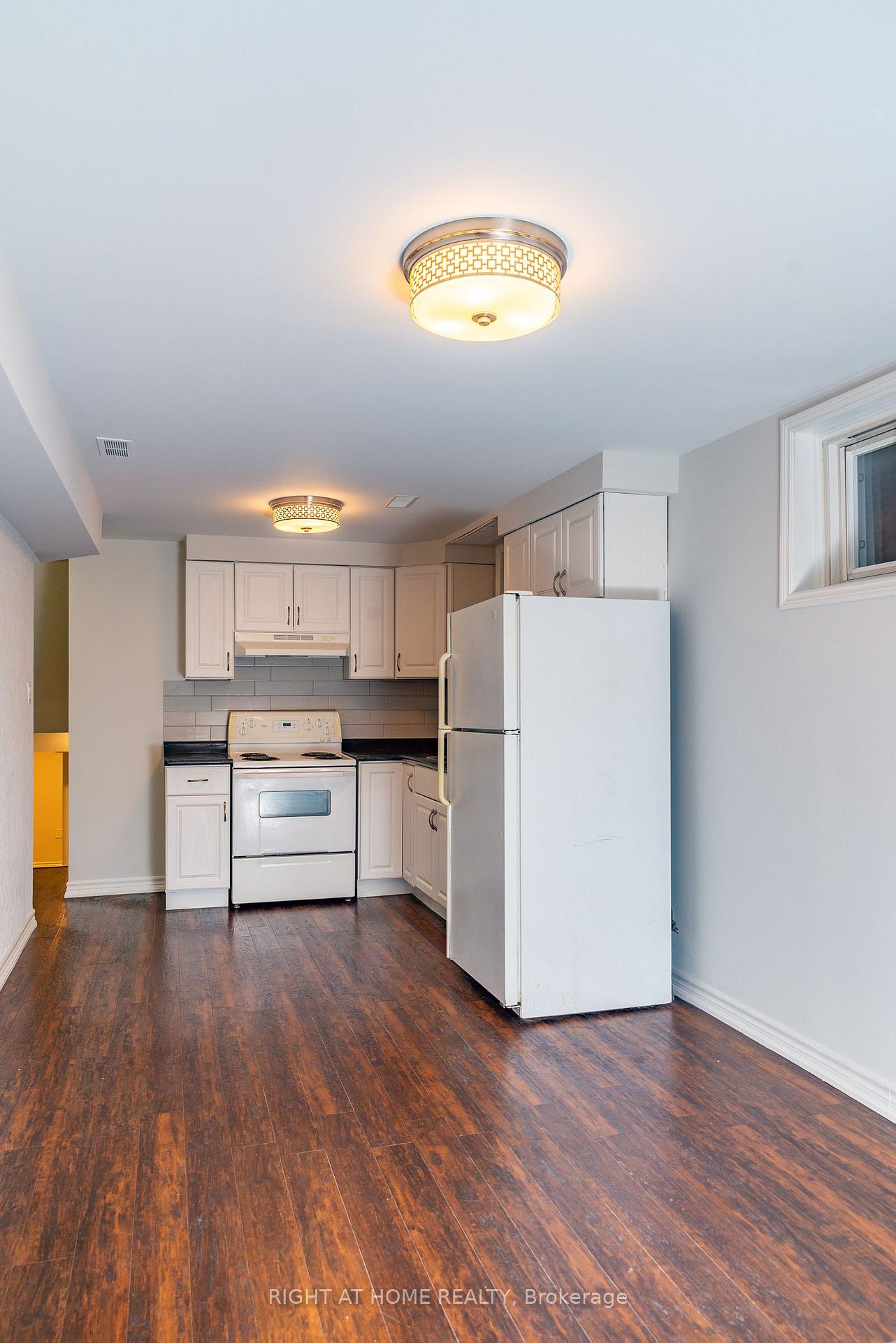 Photo 29 of 71 Agincourt Road, Vaughan, West Woodbridge — HOMEH