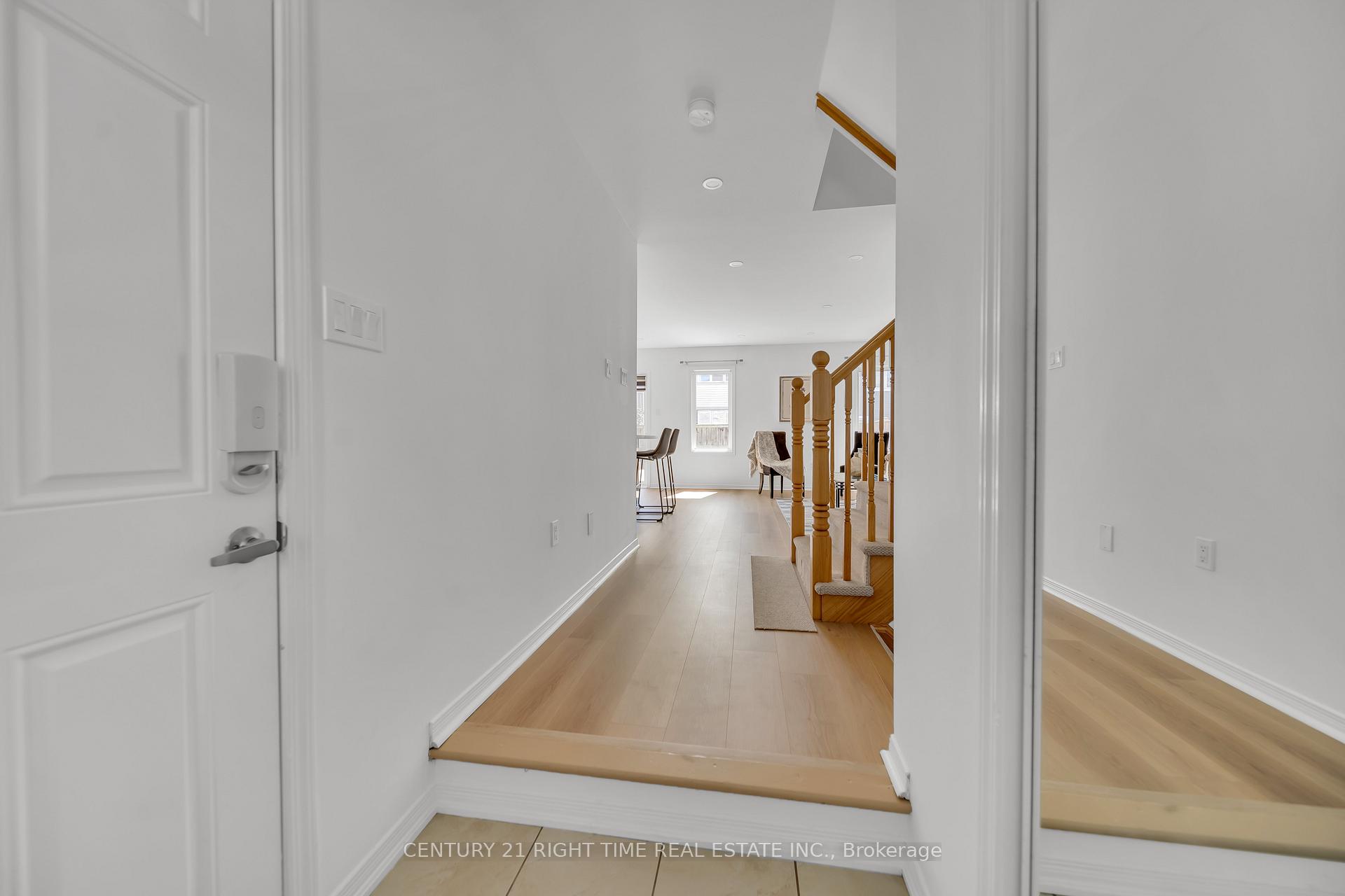 Photo 7 of 265 Pineglen Crescent, Kitchener — HOMEH