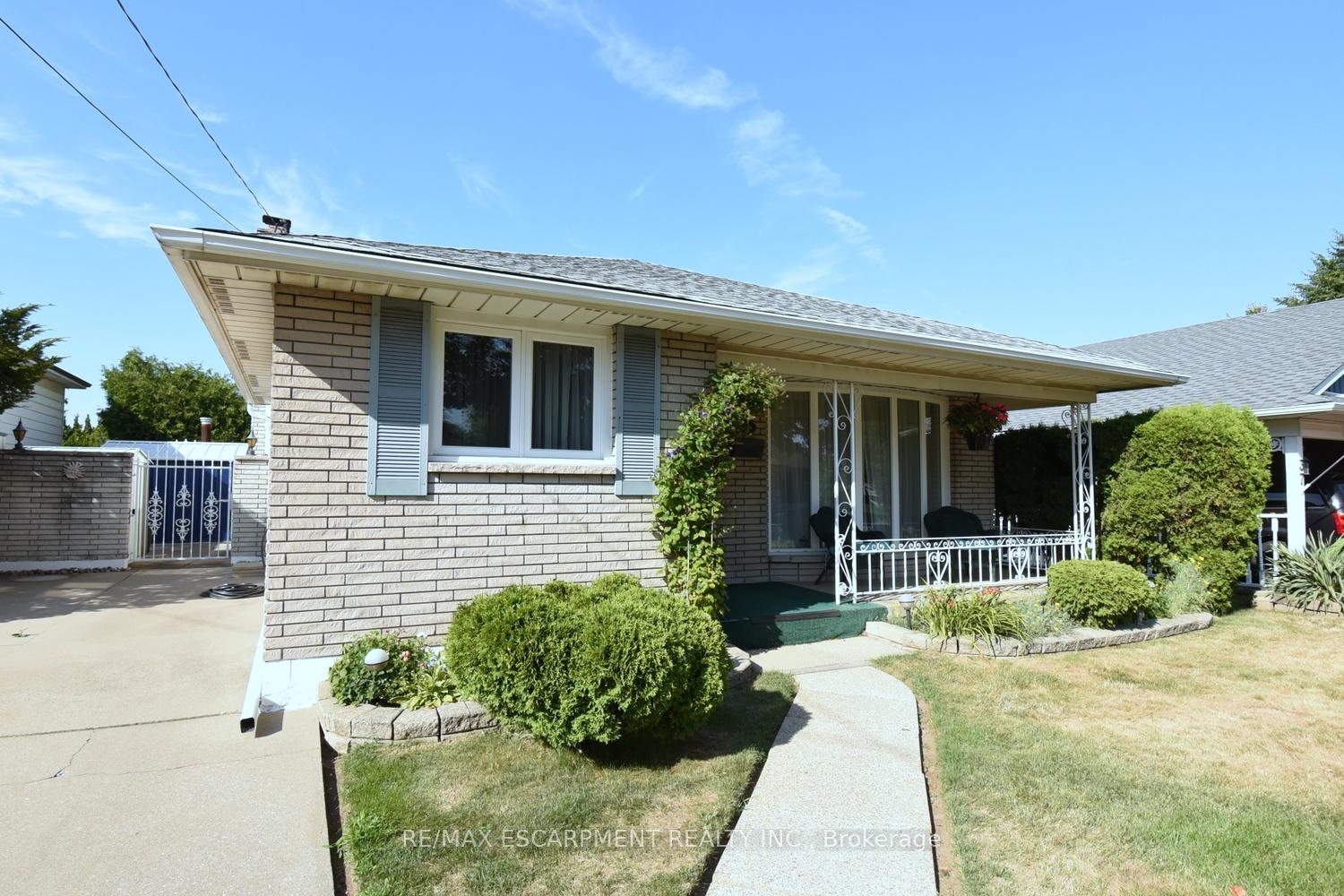 Photo 2 of 33 Dubarry Boulevard, Hamilton, Berrisfield — HOMEH
