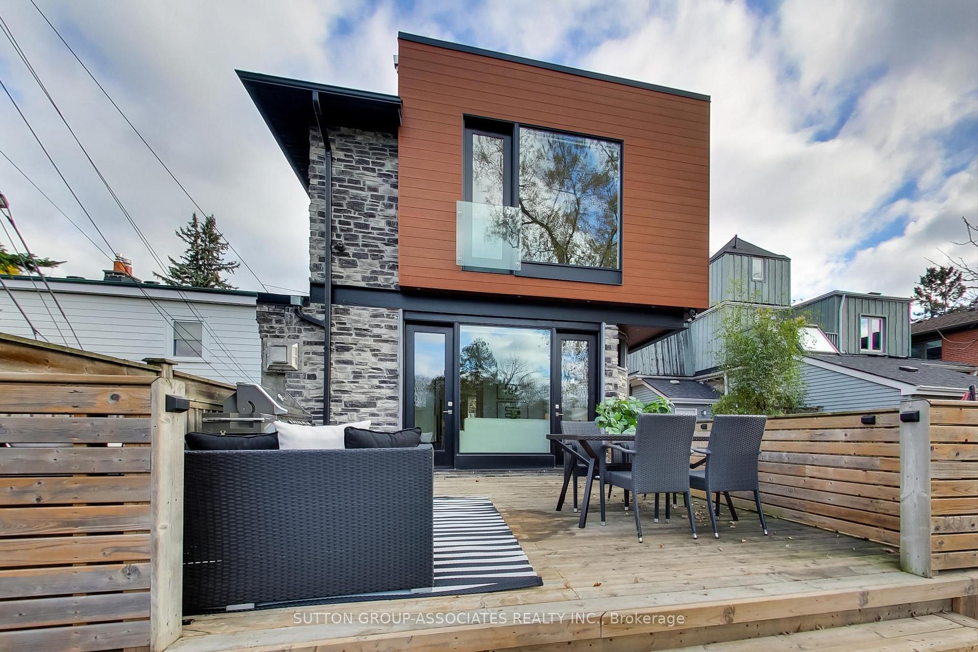 Photo 35 of 302 Winona Drive, Toronto, Oakwood Village — HOMEH