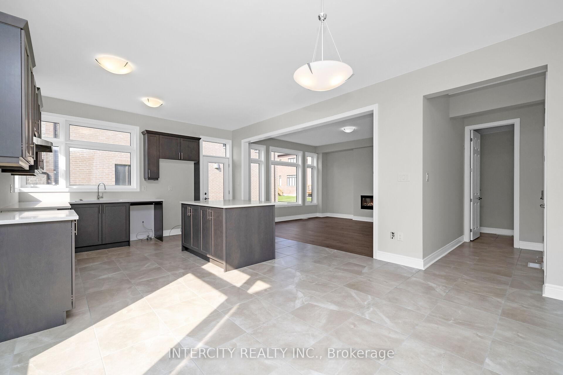 Photo 22 of 29 Kessler Drive, Brampton, Sandringham-Wellington North — HOMEH