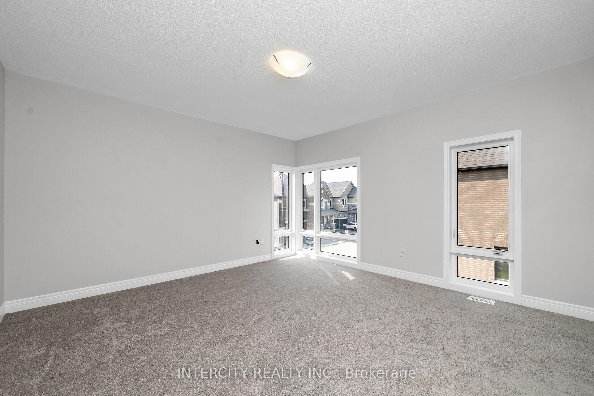 Photo 20 of 29 Kessler Drive, Brampton, Sandringham-Wellington North — HOMEH