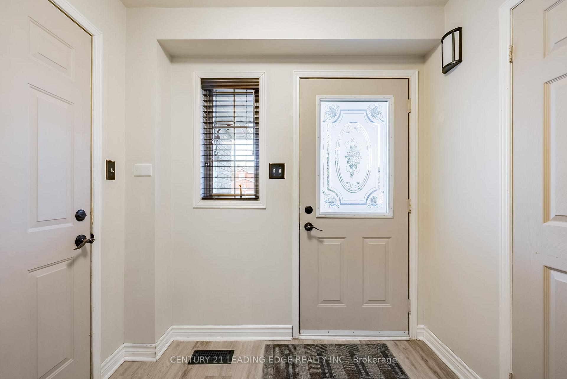 Photo 2 of 444 Ormond Drive, Oshawa, Samac — HOMEH