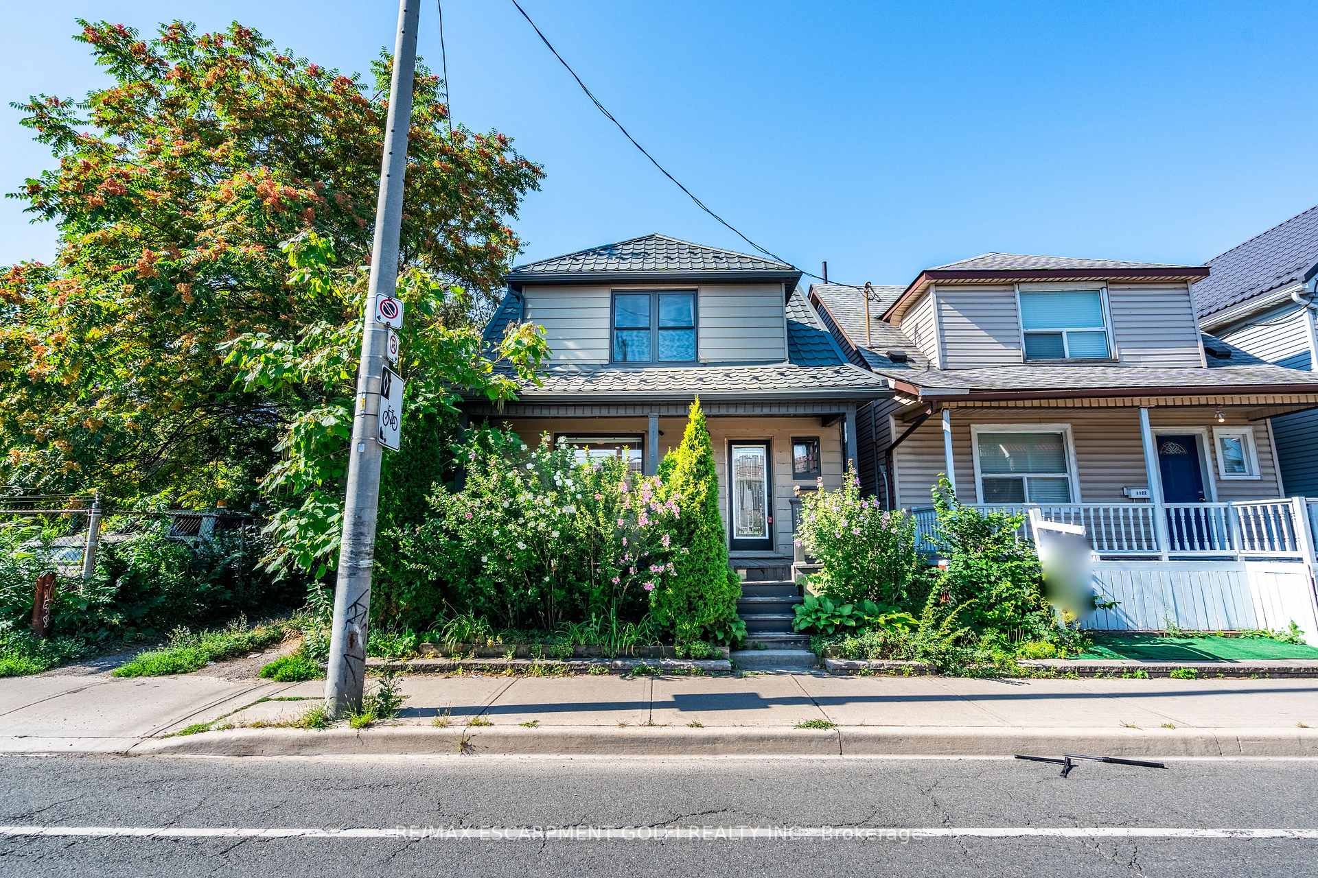 Photo 10 of 1124 Cannon Street E, Hamilton, Crown Point — HOMEH