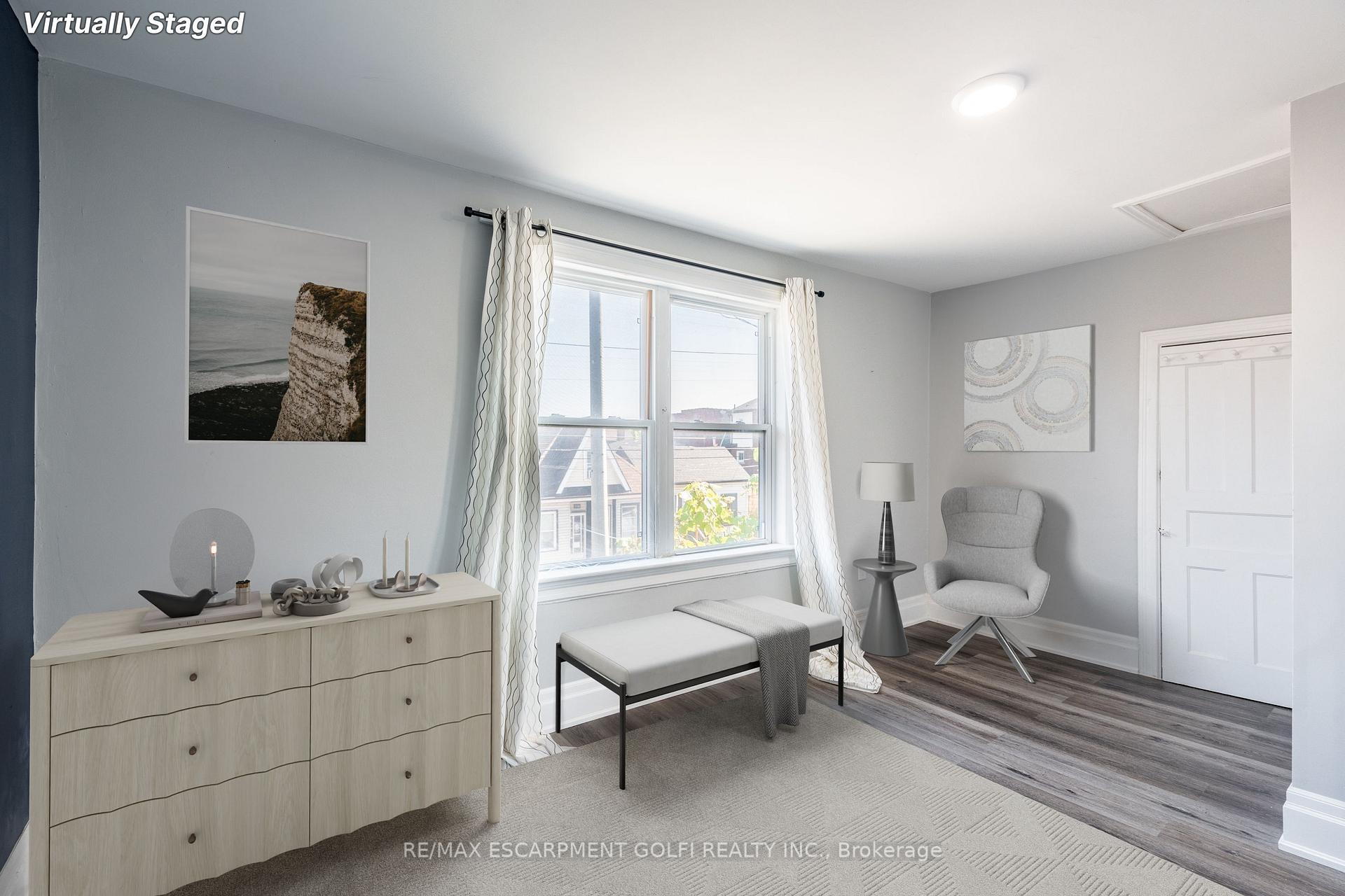 Photo 22 of 1124 Cannon Street E, Hamilton, Crown Point — HOMEH