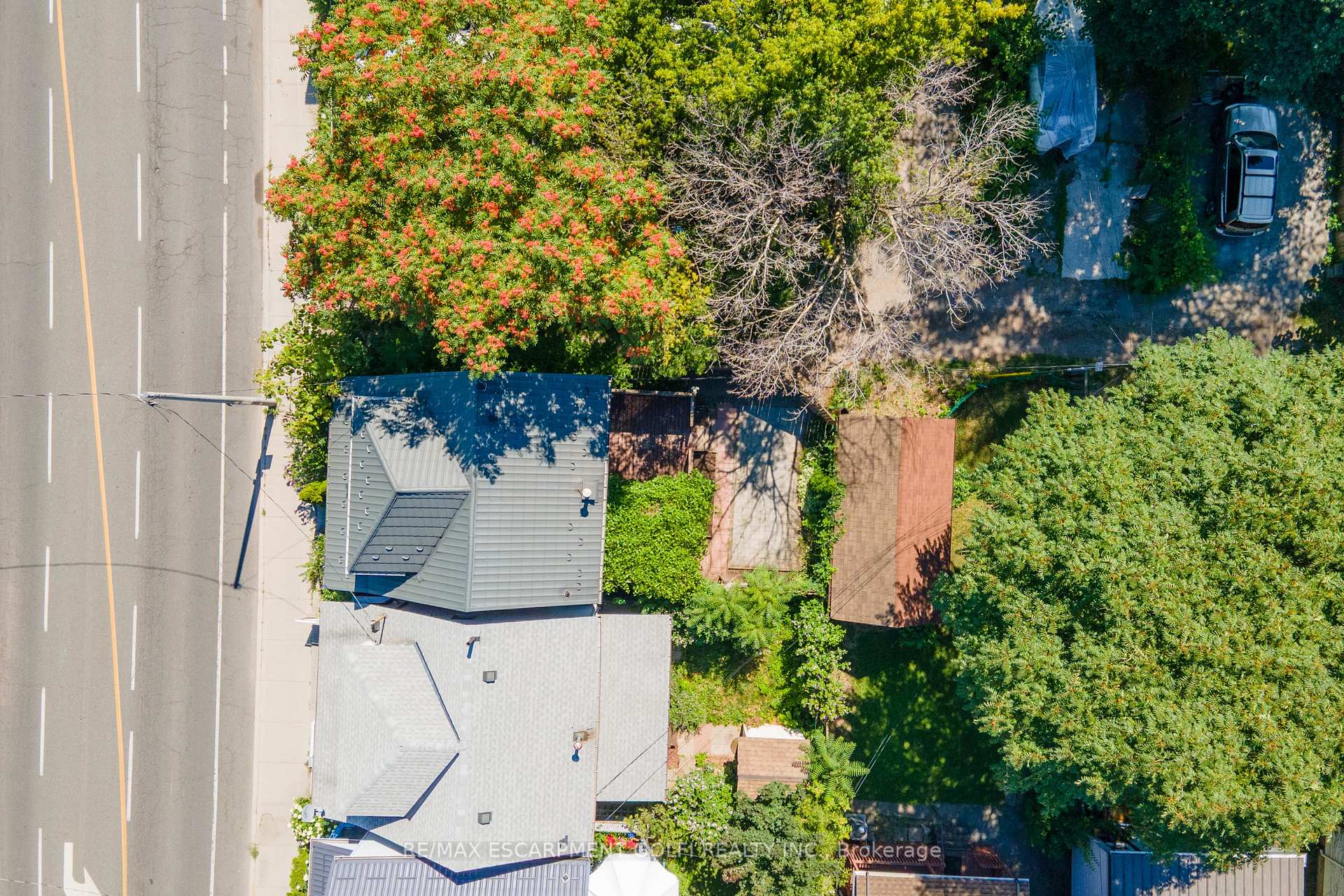 Photo 37 of 1124 Cannon Street E, Hamilton, Crown Point — HOMEH