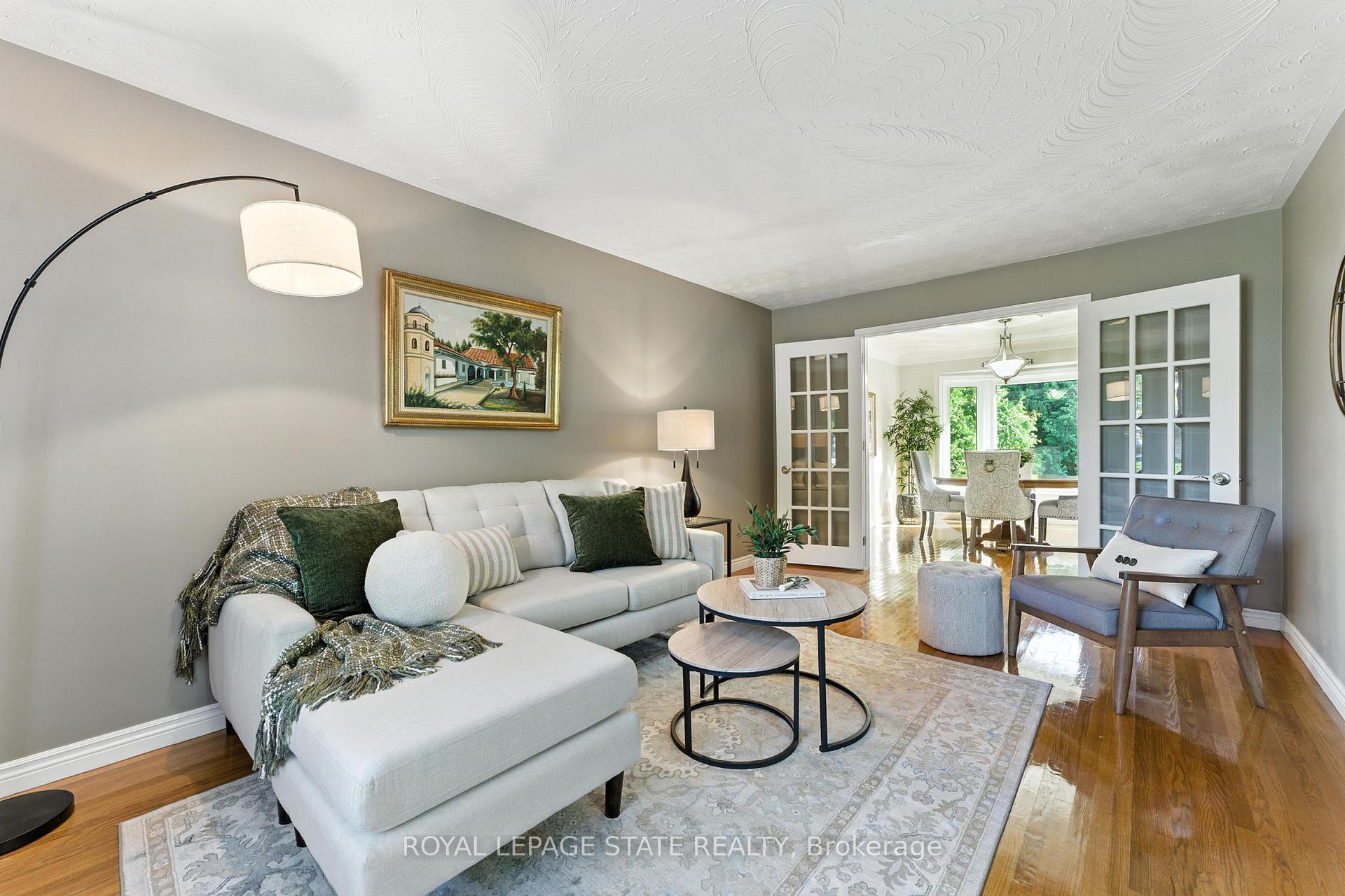 Photo 2 of 286 Lloyminn Avenue, Hamilton, Ancaster — HOMEH