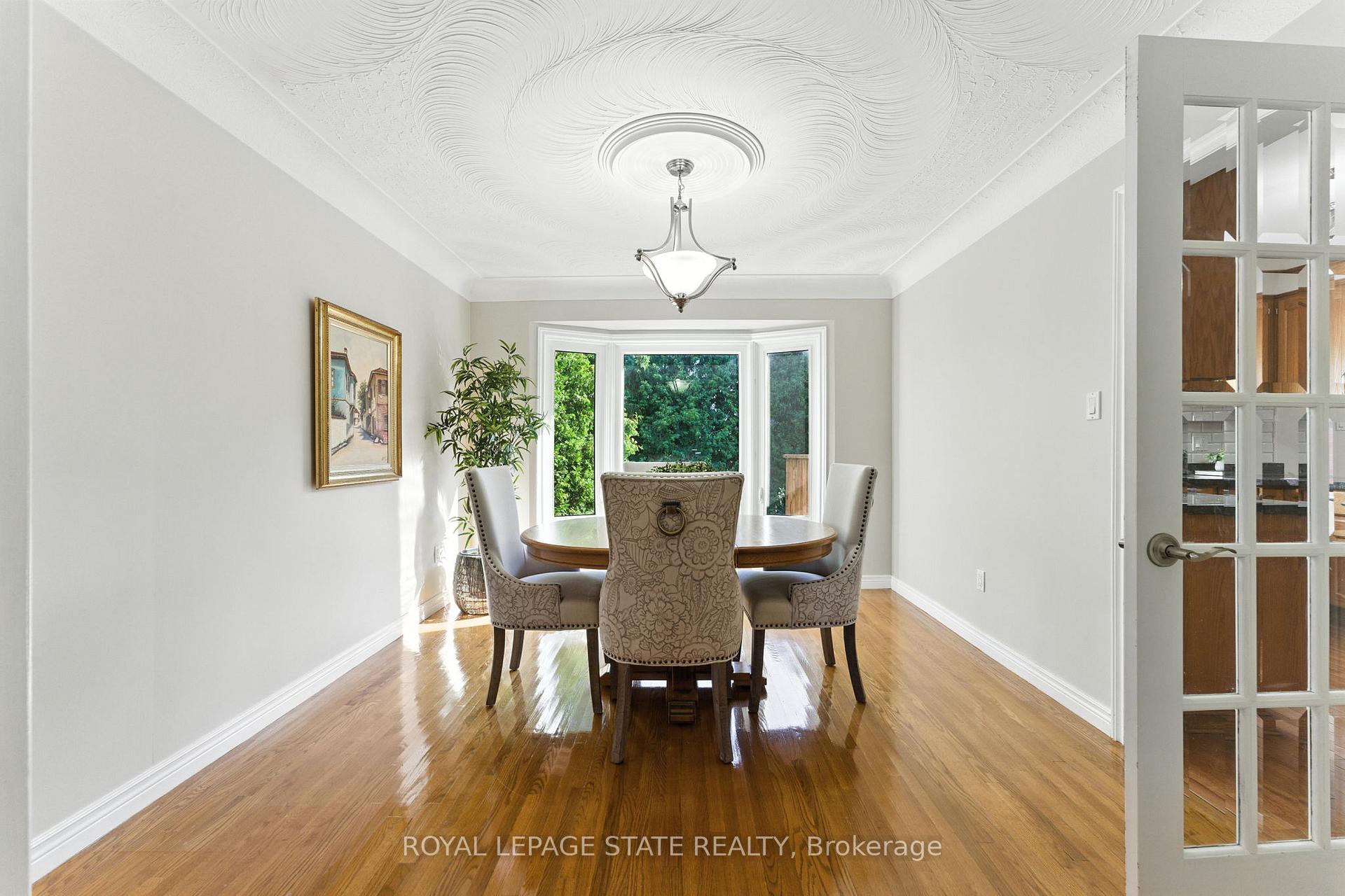 Photo 7 of 286 Lloyminn Avenue, Hamilton, Ancaster — HOMEH