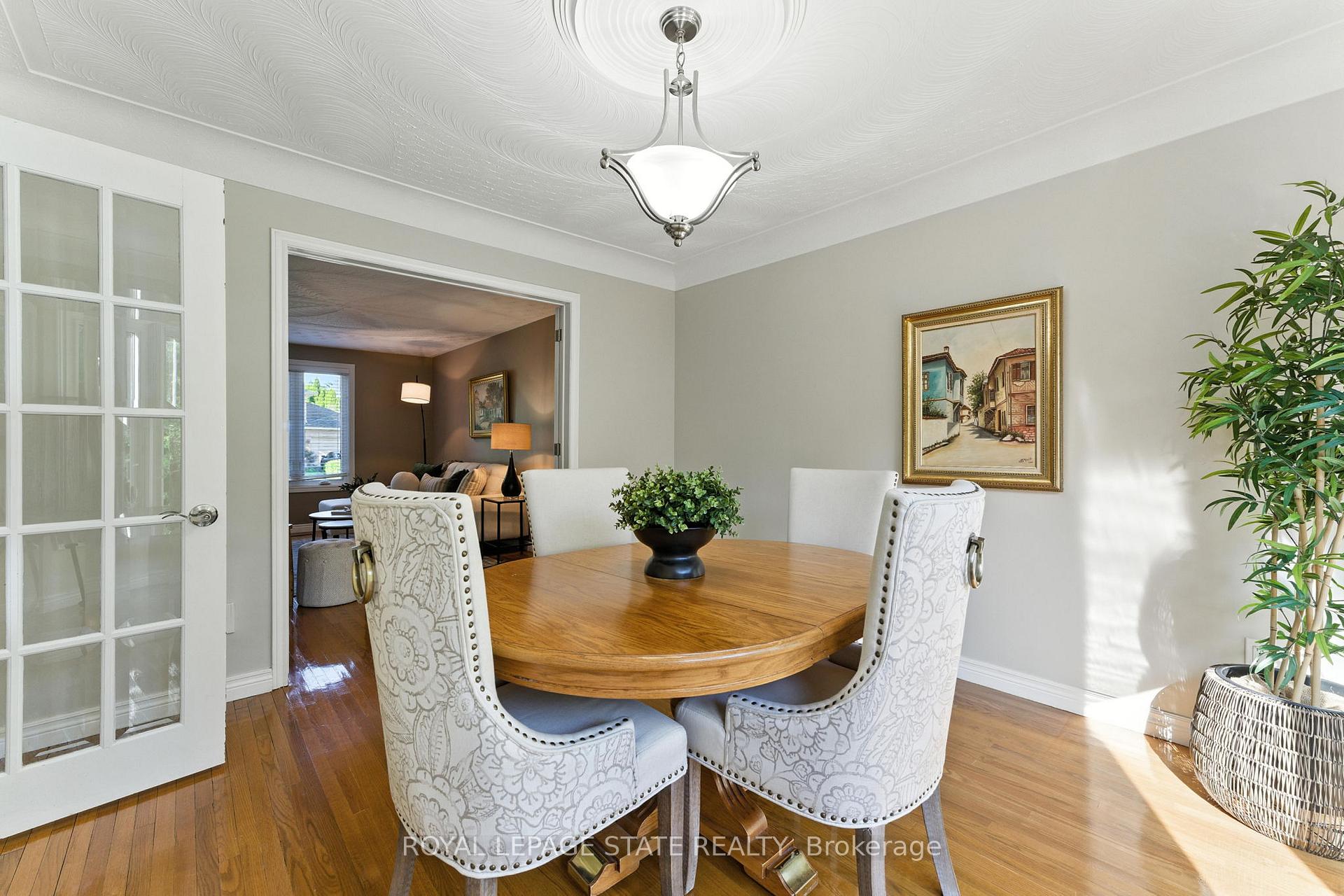 Photo 6 of 286 Lloyminn Avenue, Hamilton, Ancaster — HOMEH