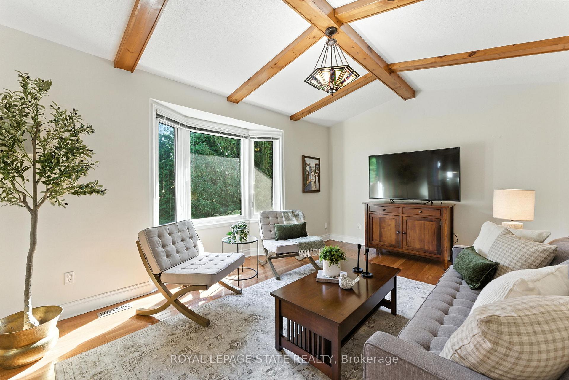 Photo 14 of 286 Lloyminn Avenue, Hamilton, Ancaster — HOMEH