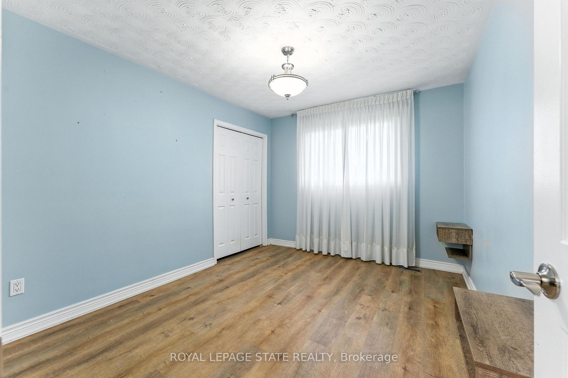 Photo 19 of 286 Lloyminn Avenue, Hamilton, Ancaster — HOMEH