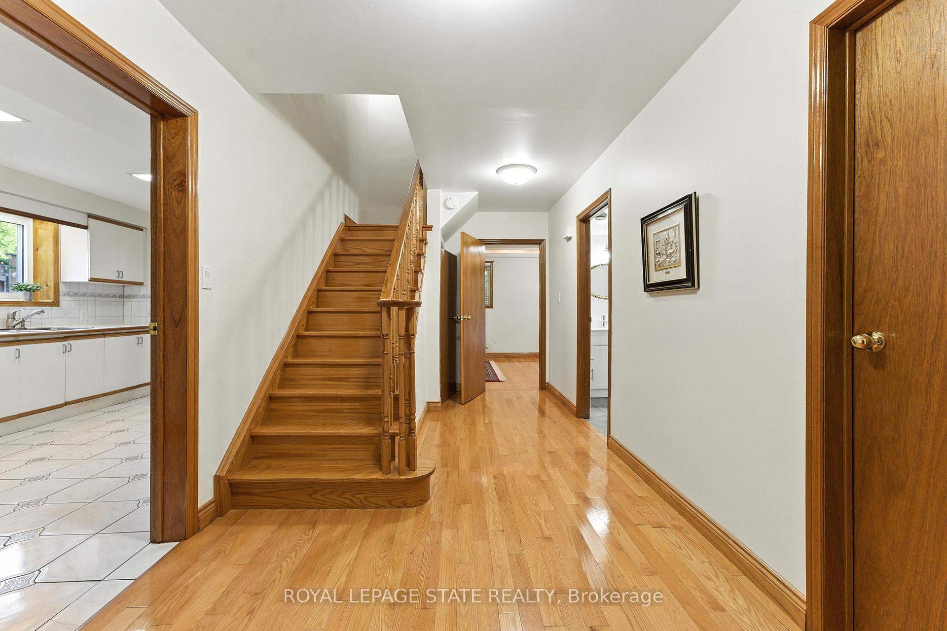 Photo 21 of 286 Lloyminn Avenue, Hamilton, Ancaster — HOMEH
