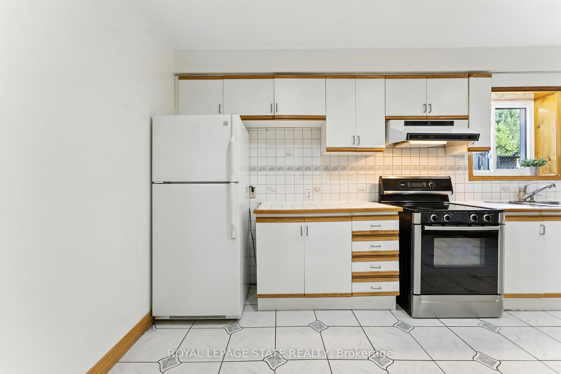 Photo 27 of 286 Lloyminn Avenue, Hamilton, Ancaster — HOMEH