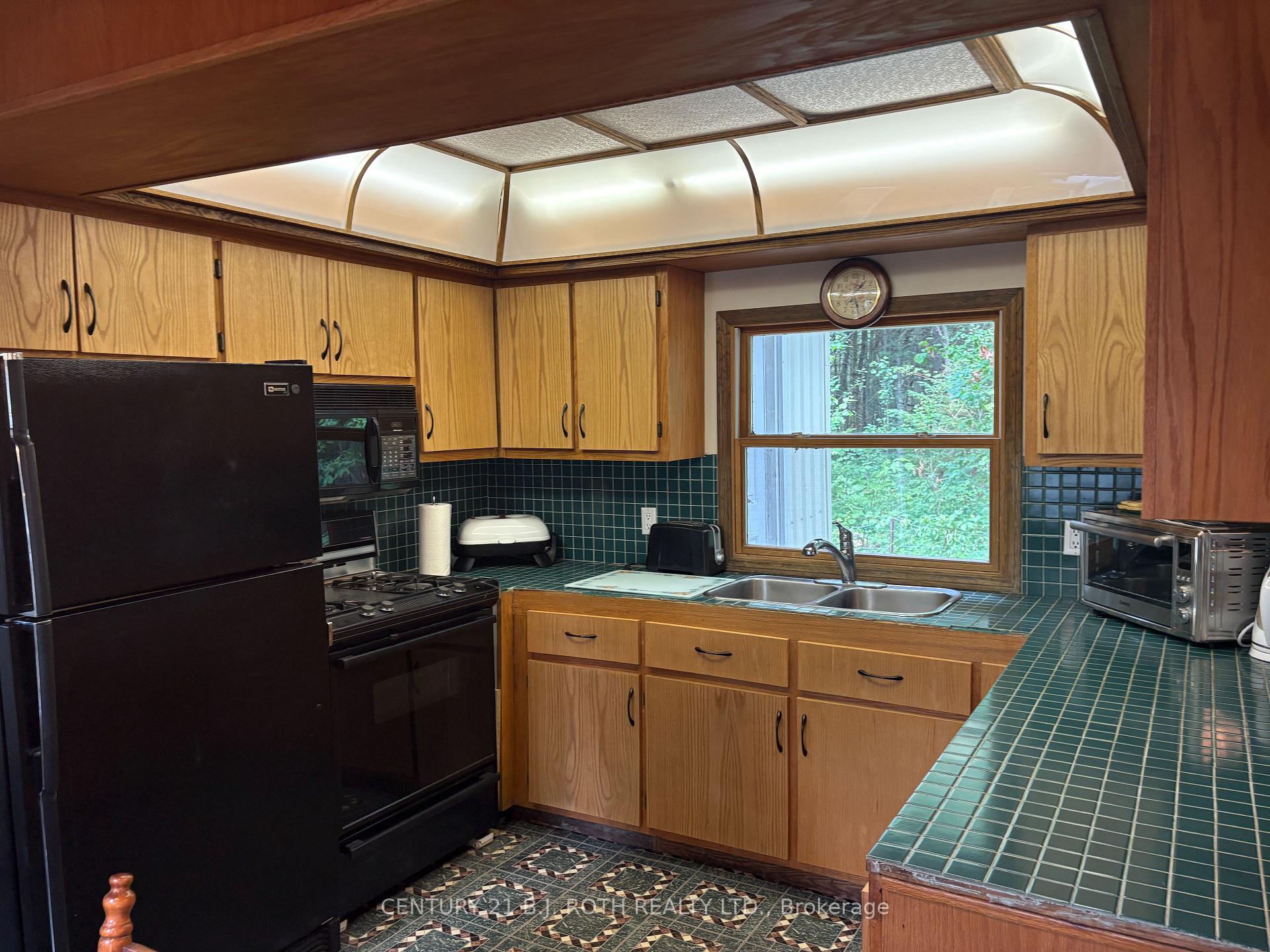 Photo 14 of Unit 81, 5216 90 County Road, Springwater, Rural Springwater — HOMEH
