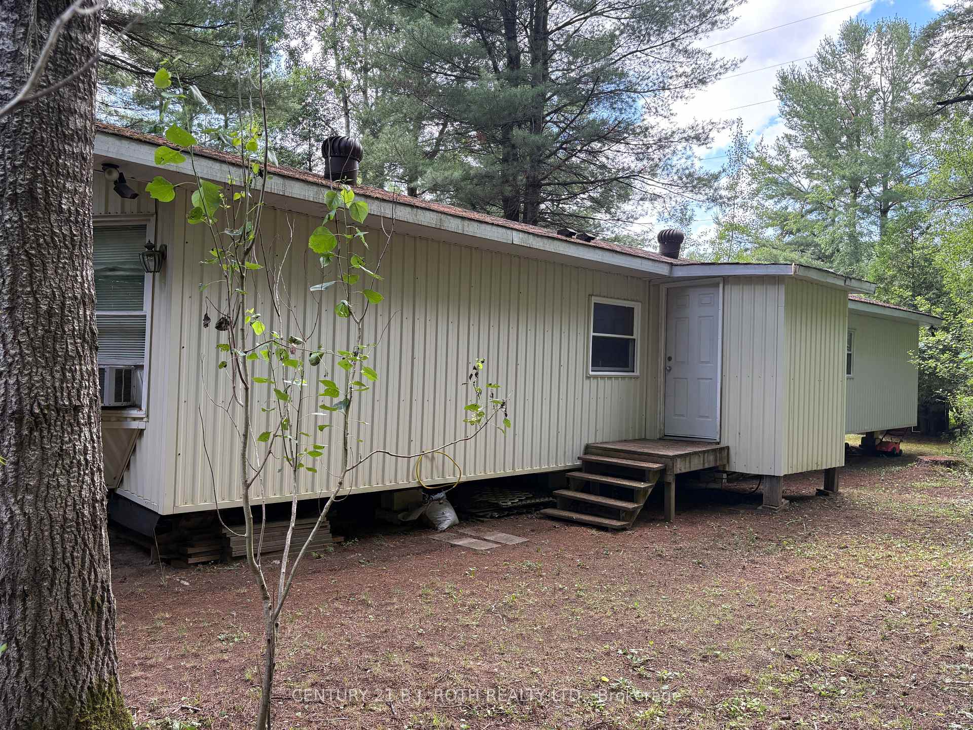 Photo 15 of Unit 81, 5216 90 County Road, Springwater, Rural Springwater — HOMEH