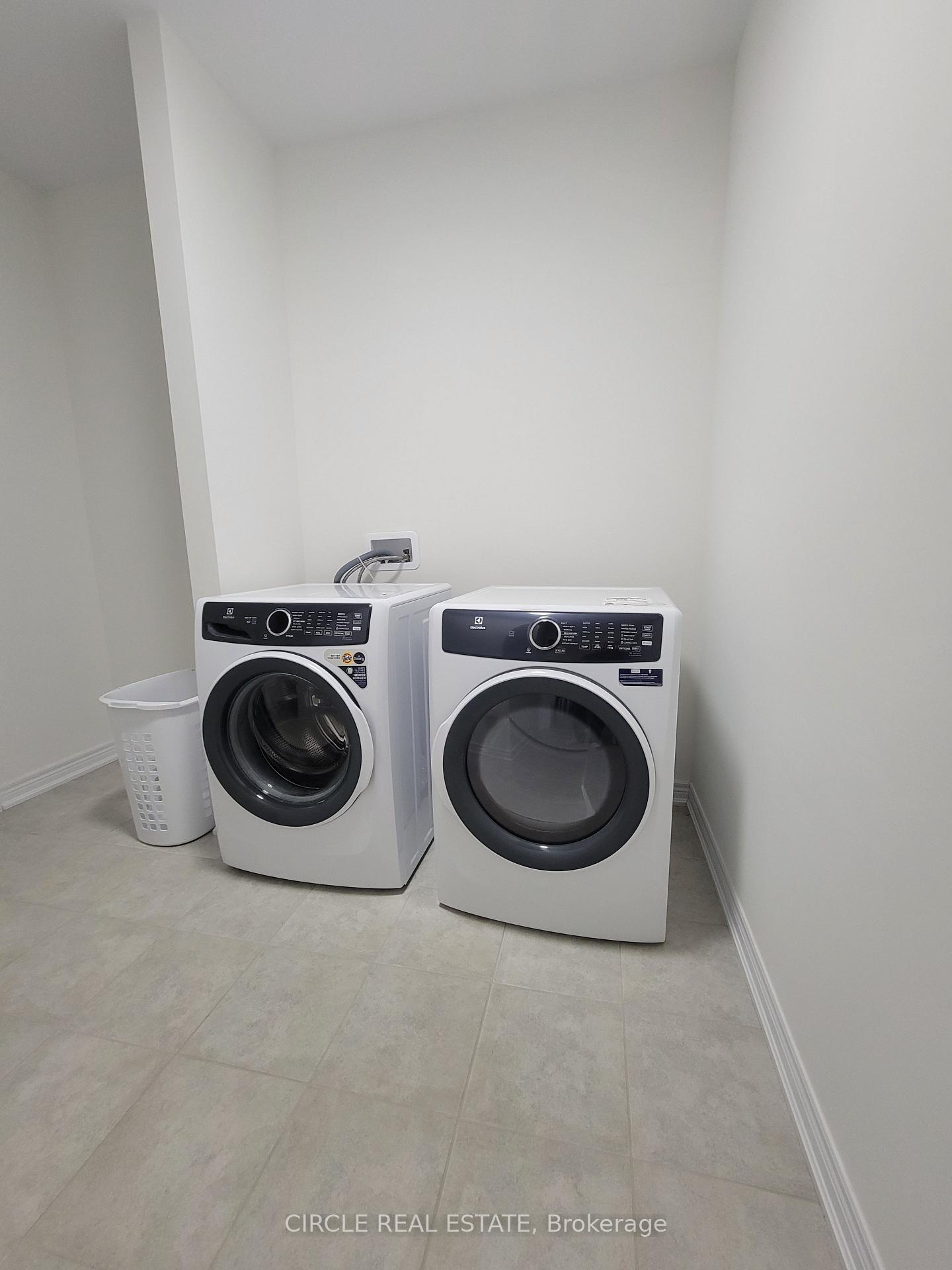 Photo 5 of 88 Blackbird Way, Hamilton, Mount Hope — HOMEH
