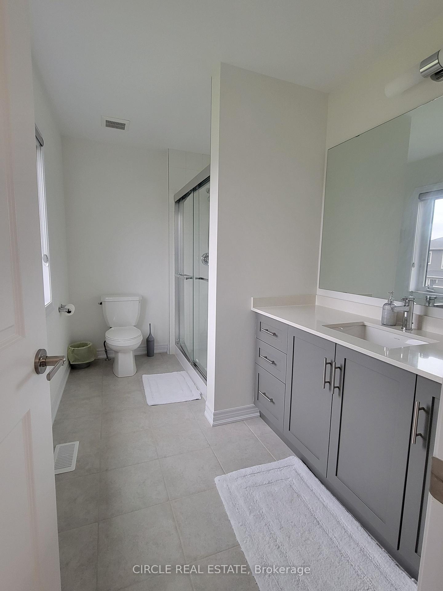 Photo 12 of 88 Blackbird Way, Hamilton, Mount Hope — HOMEH