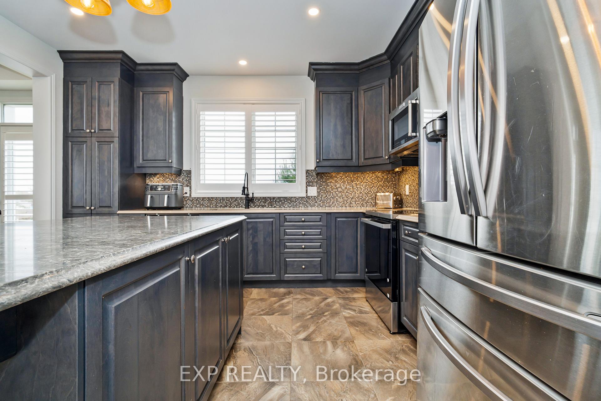 Photo 9 of 112 Burbot Street, Ottawa, Barrhaven - Half Moon Bay — HOMEH