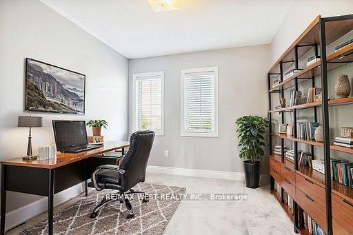 Photo 7 of 11 Dewell Crescent, Clarington, Courtice — HOMEH