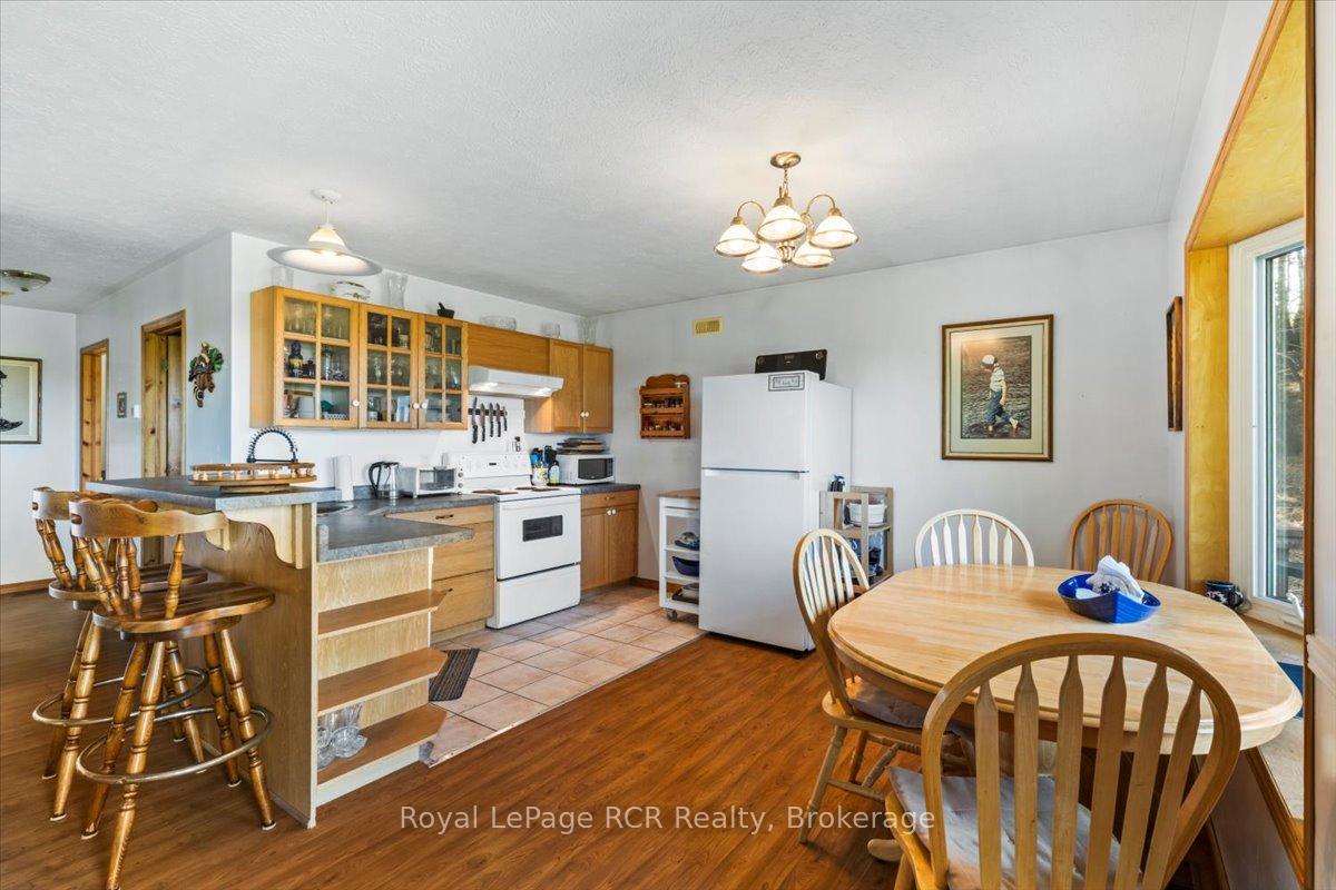 Photo 10 of 222191 Concession 14, West Grey — HOMEH
