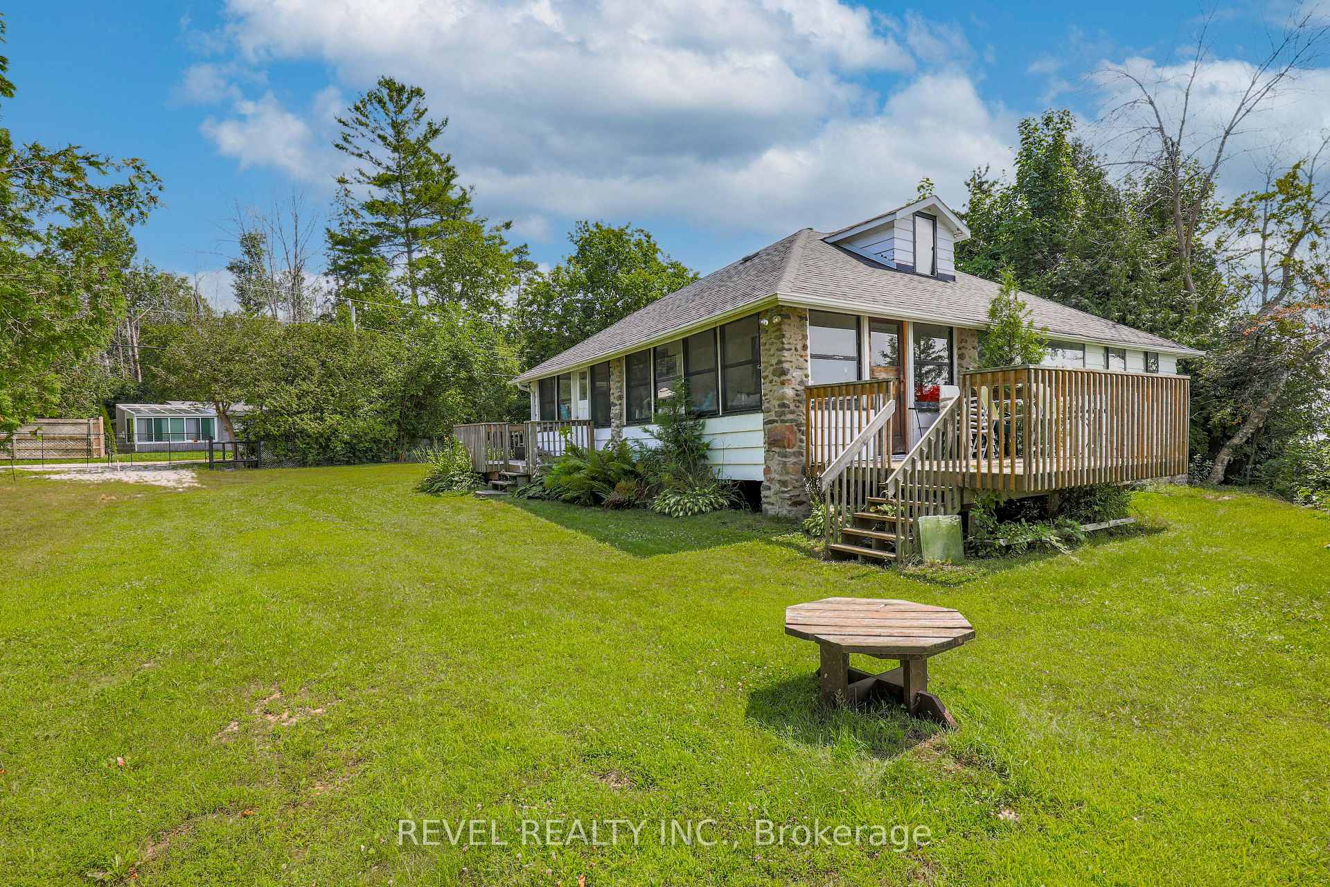 Photo 9 of 8 Johnstone Lane, Scugog, Rural Scugog — HOMEH