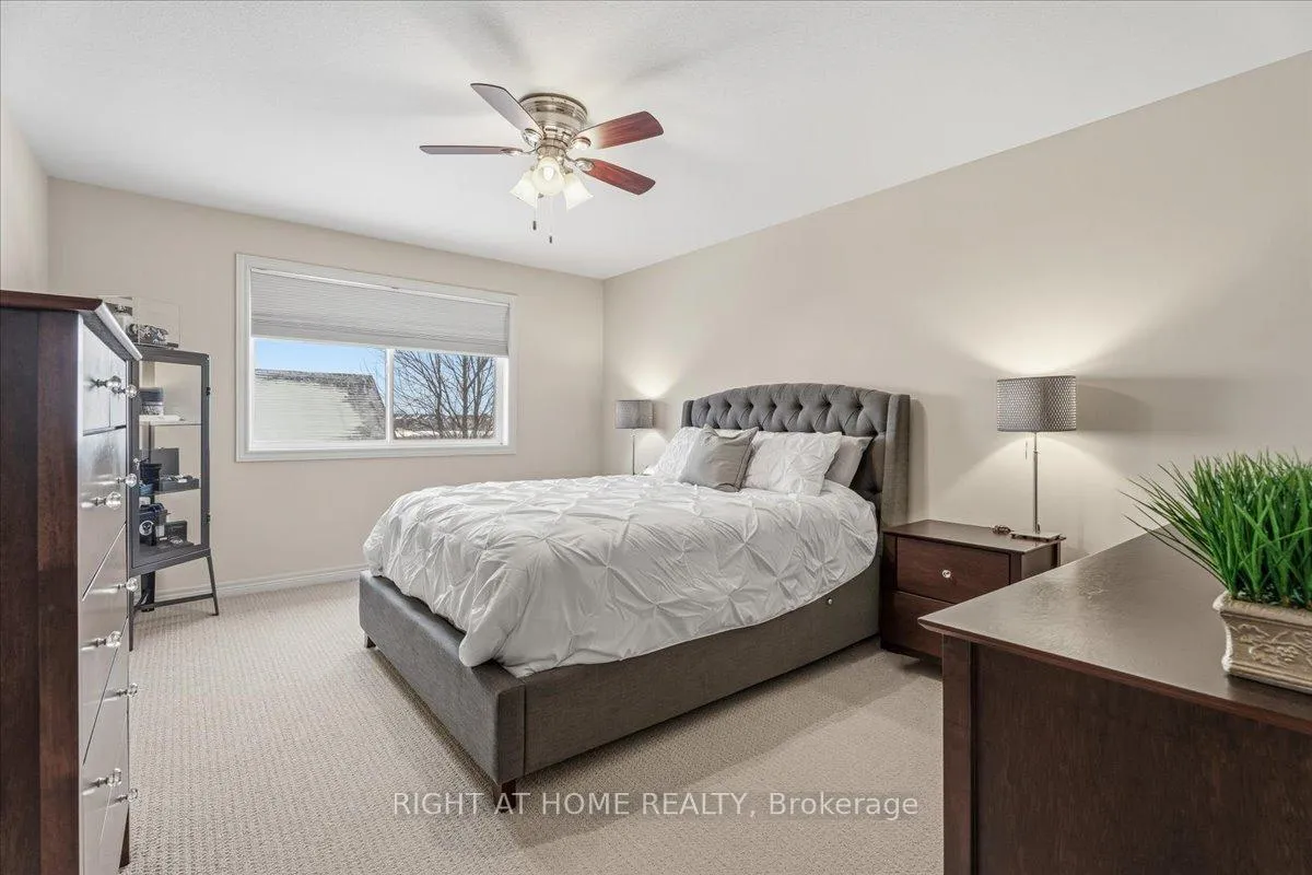 Photo 20 of 64 Royal Winter Drive, Hamilton, Binbrook — HOMEH