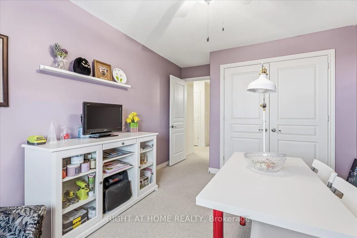 Photo 36 of 64 Royal Winter Drive, Hamilton, Binbrook — HOMEH